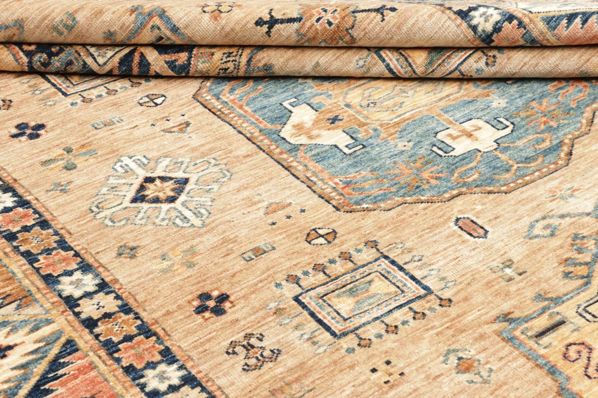 kazak-teppich-171-x-238-cm-schurwolle-geometrische-muster-handgeknupft-9 Hand-Knotted Wool Kazak Pakistani Rug, 171 × 238 cm