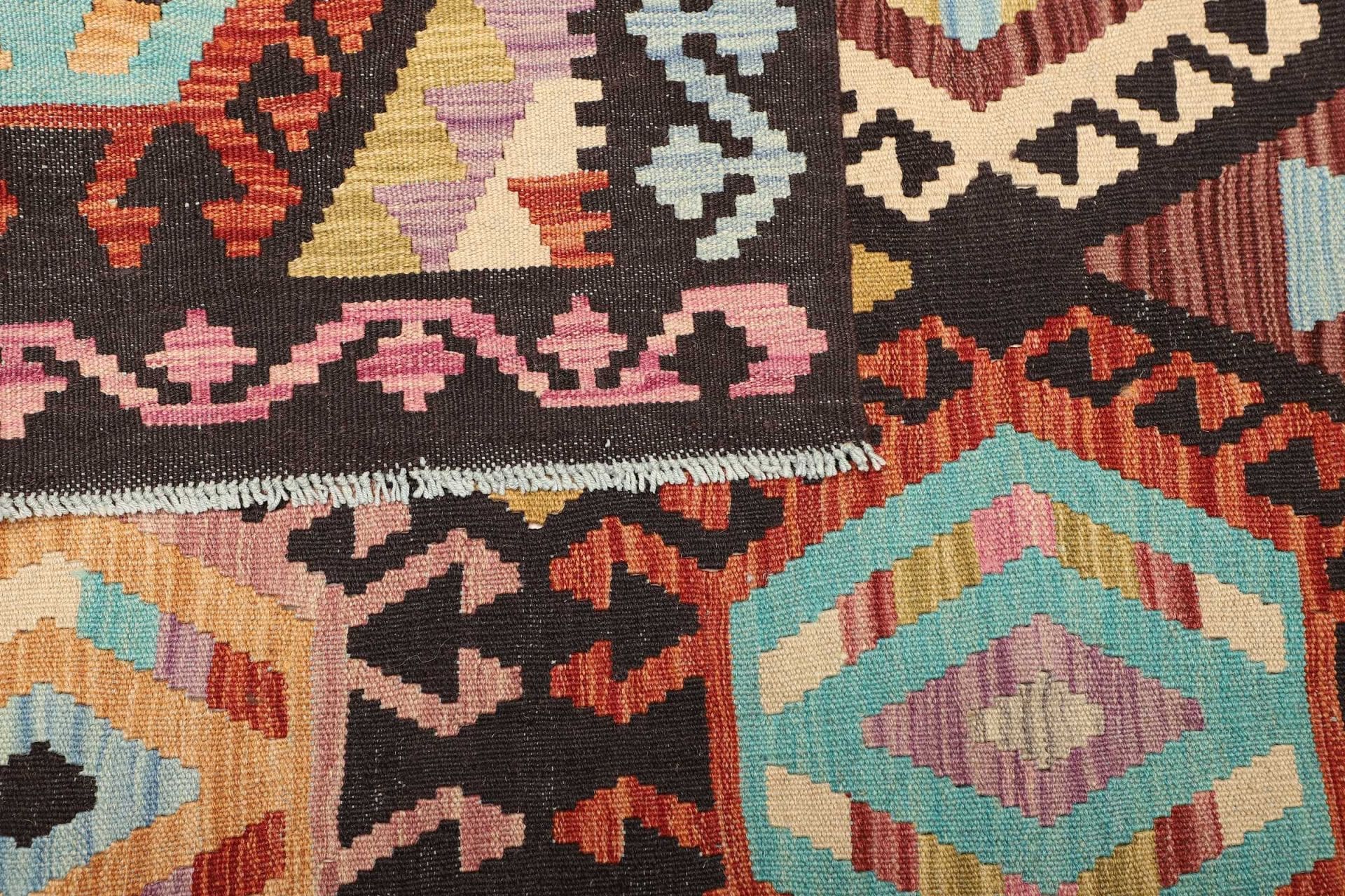 Kilim Pakistani Rug 172 × 247 cm, Wool, hand-woven