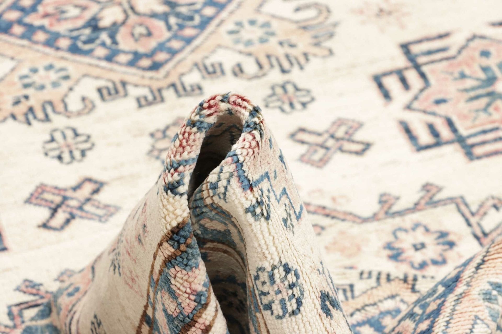 Kazak Pakistani Rug 124 × 177 cm, Wool, hand-knotted
