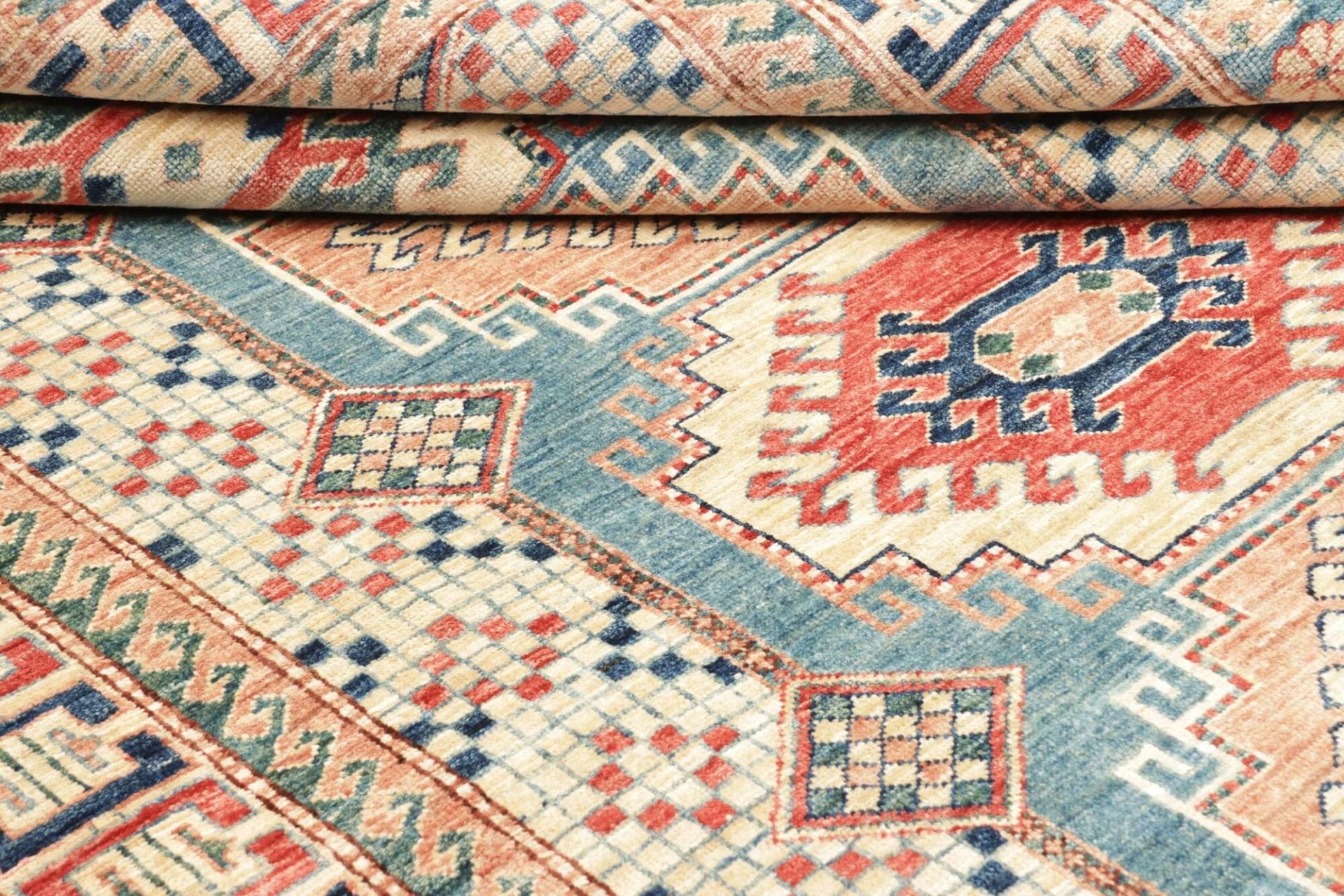 Kazak Pakistani Rug — hand-knotted, 151 × 212 cm, Wool