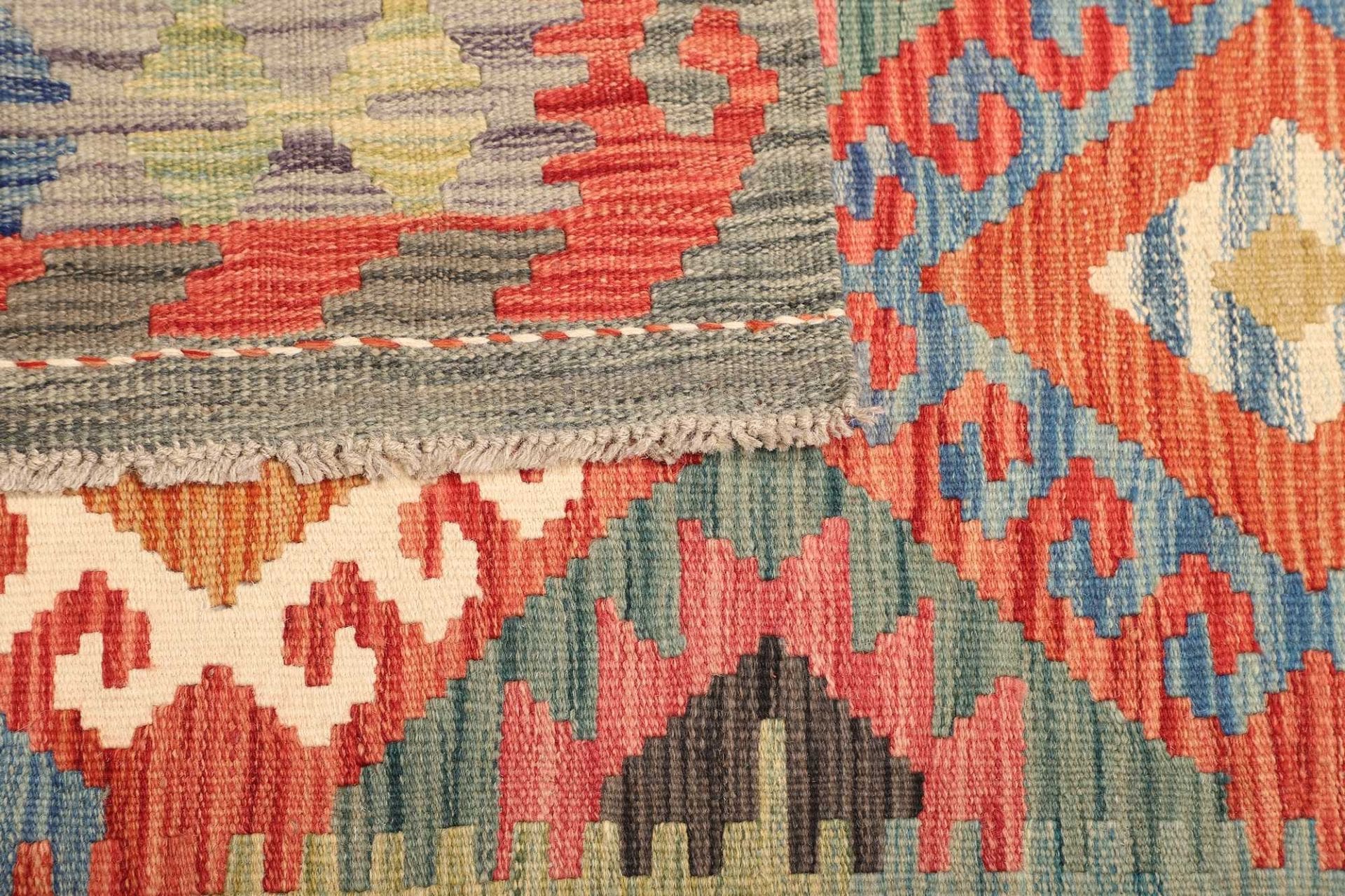 kelim-teppich-127-x-175-cm-aus-schurwolle-handgewebt-rustikal-4 Kilim Pakistani Rug — hand-woven, 127 × 175 cm, Wool