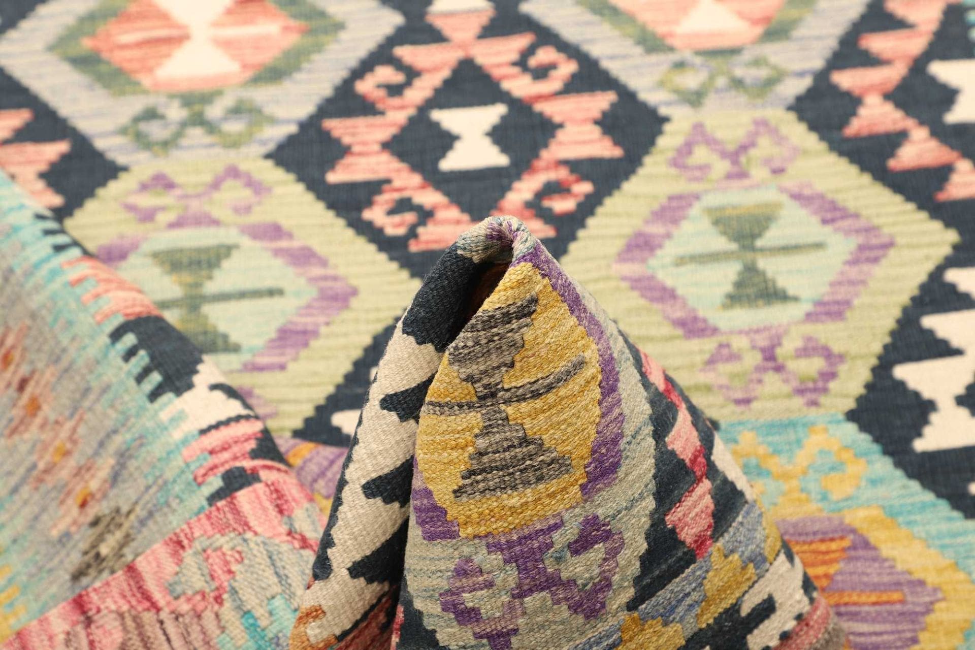 Kilim Pakistani Rug 132 × 179 cm, Wool, hand-woven