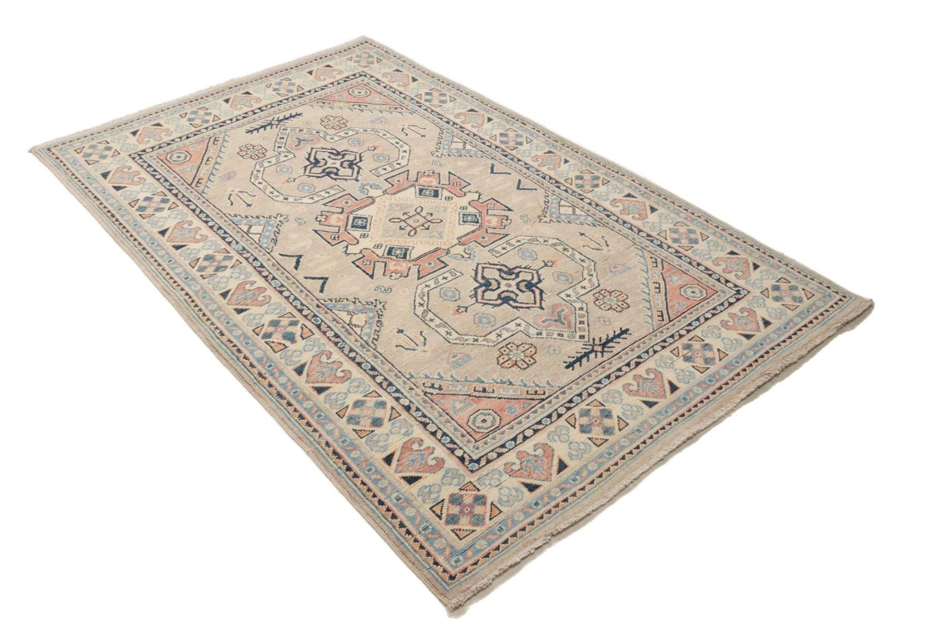 Kazak Pakistani Rug — hand-knotted, 125 × 189 cm, Wool