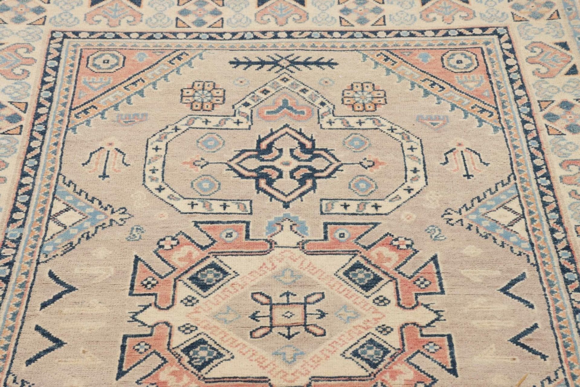 Kazak Pakistani Rug — hand-knotted, 125 × 189 cm, Wool