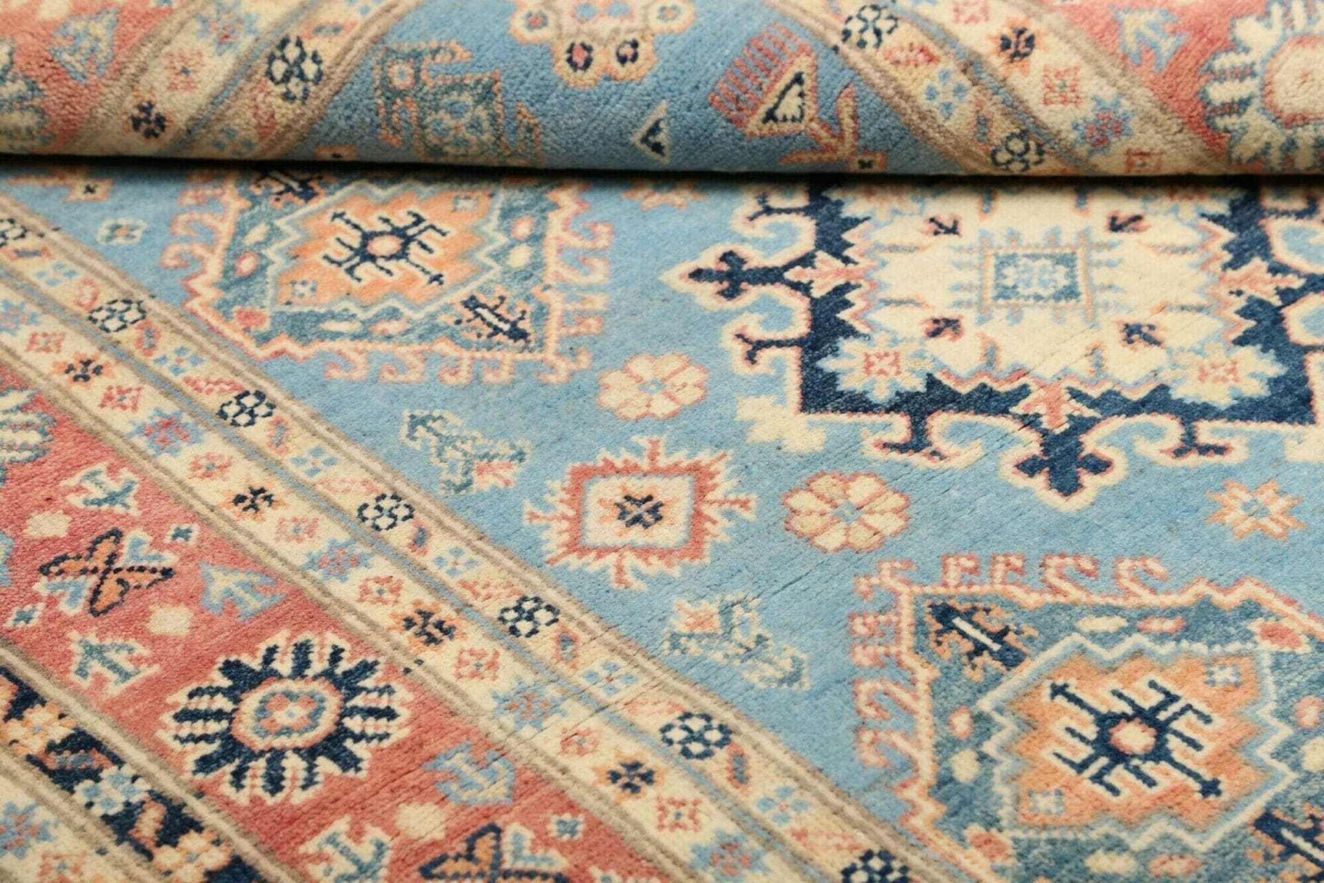 Kazak Pakistani Rug — hand-knotted, 123 × 176 cm, Wool