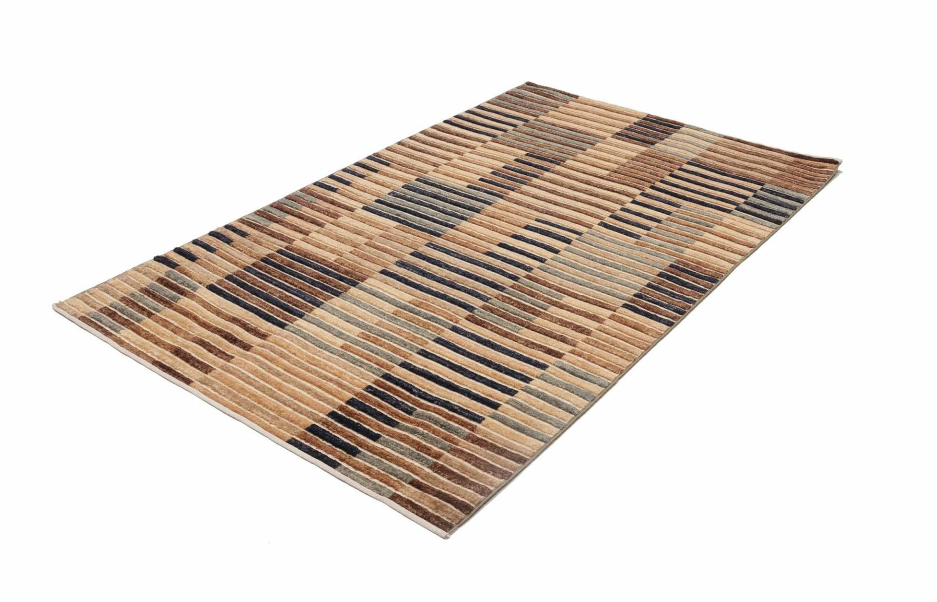 Ziegler Pakistani Rug — hand-knotted, 126 × 192 cm, Wool