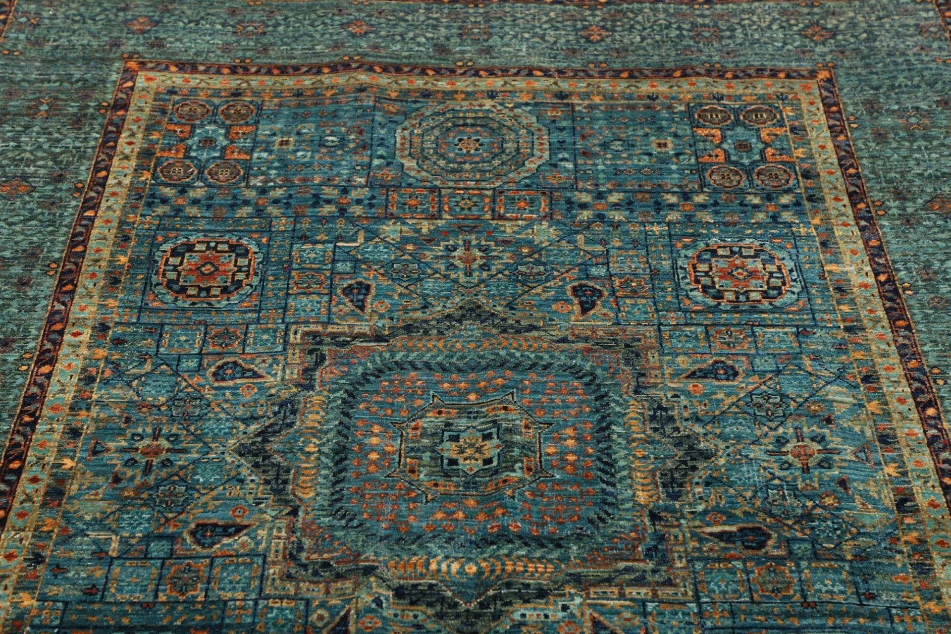 Hand-Knotted Wool Mamluk Pakistani Rug, 152 × 205 cm