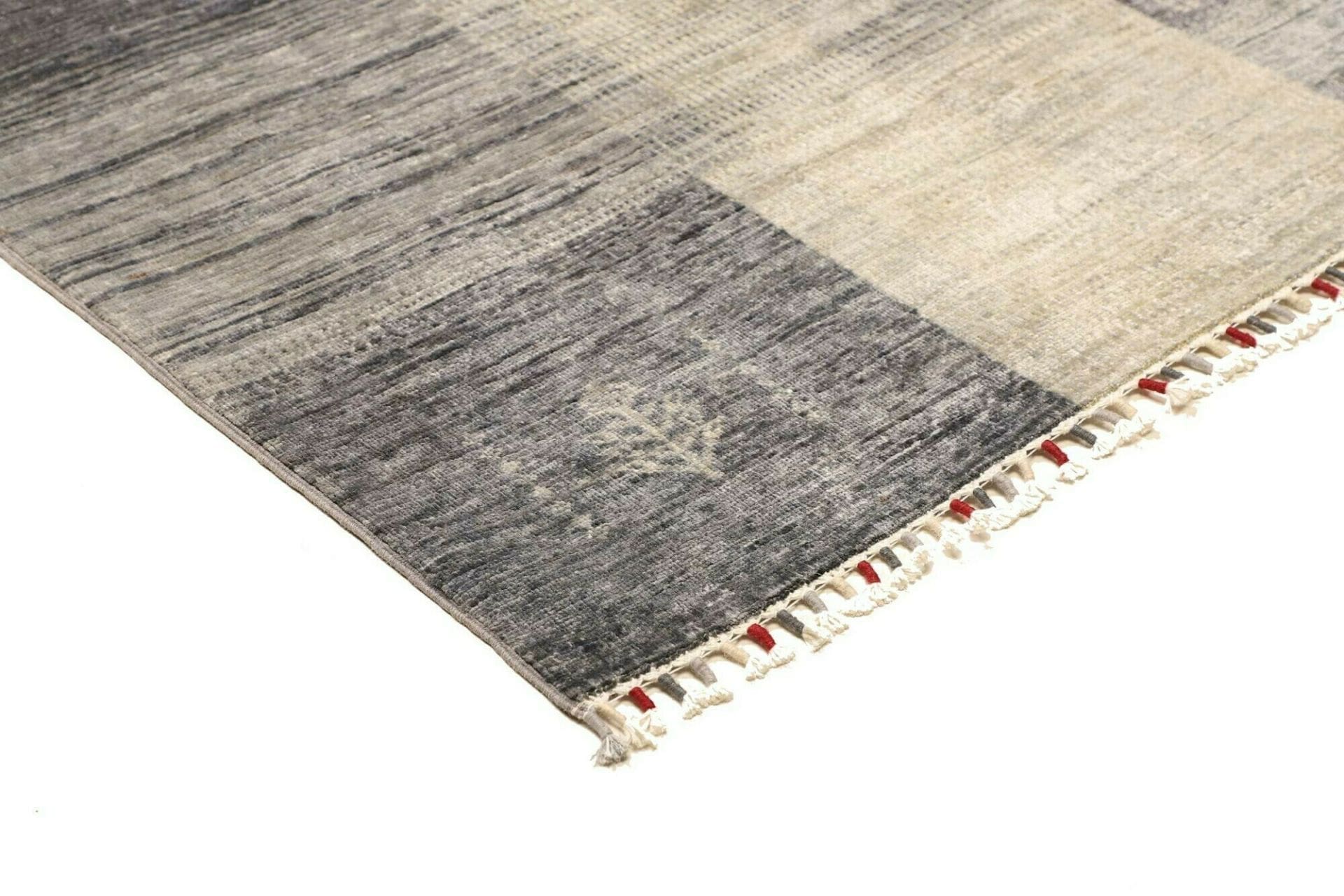 Hand-Woven Wool Gabbeh Pakistani Rug, 153 × 200 cm