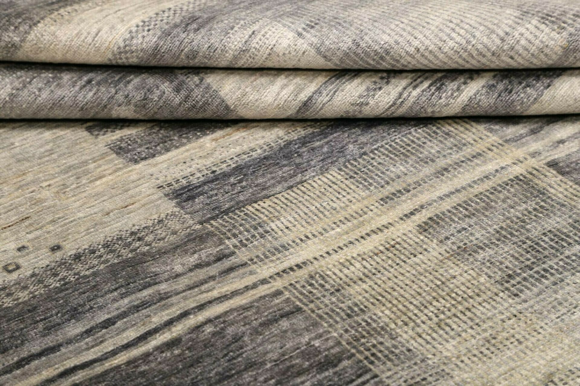 Hand-Woven Wool Gabbeh Pakistani Rug, 153 × 200 cm