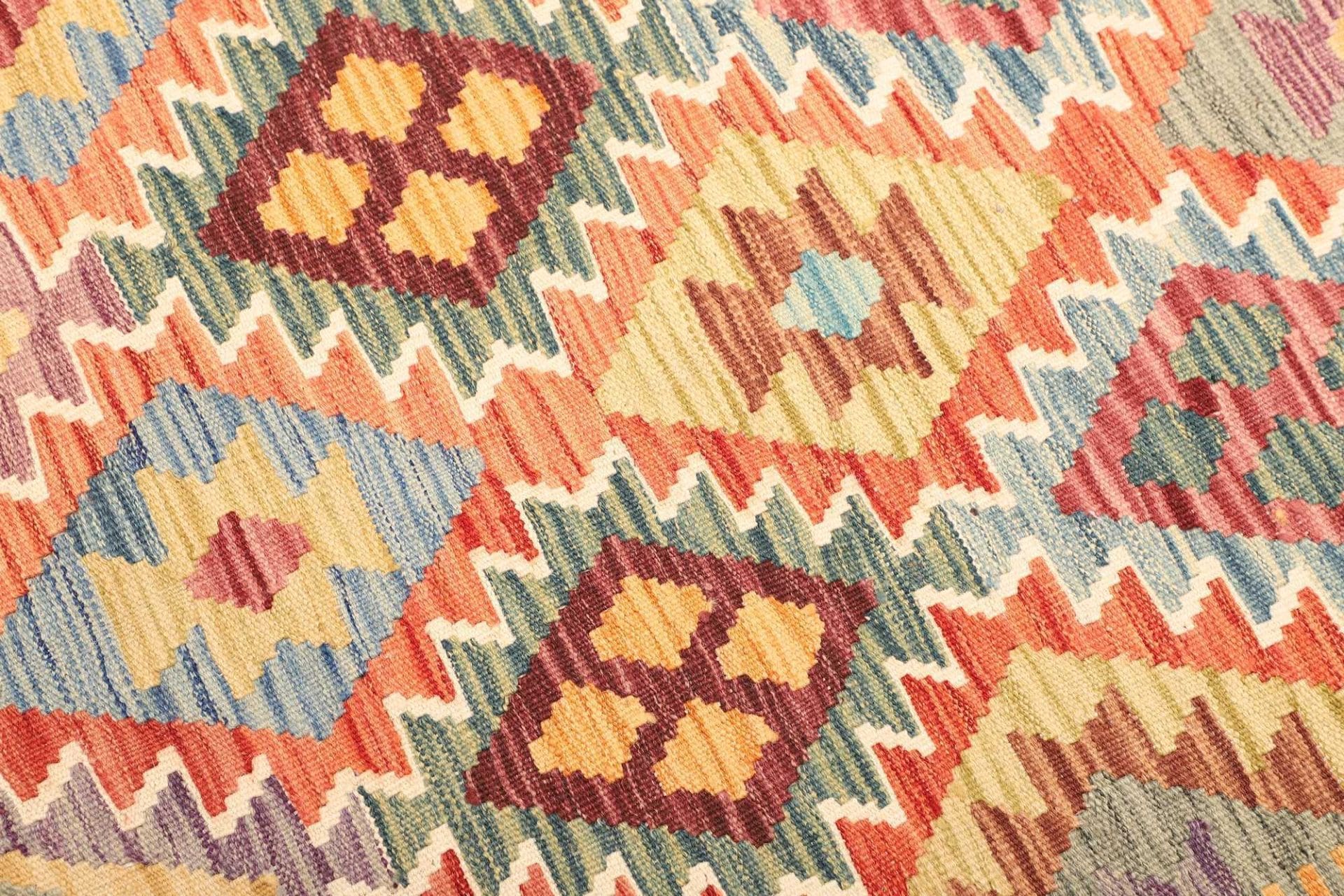 Kilim Pakistani Rug — hand-woven, 131 × 177 cm, Wool