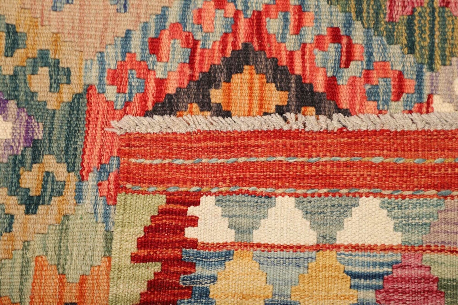 Hand-Woven Wool Kilim Pakistani Rug, 156 × 195 cm