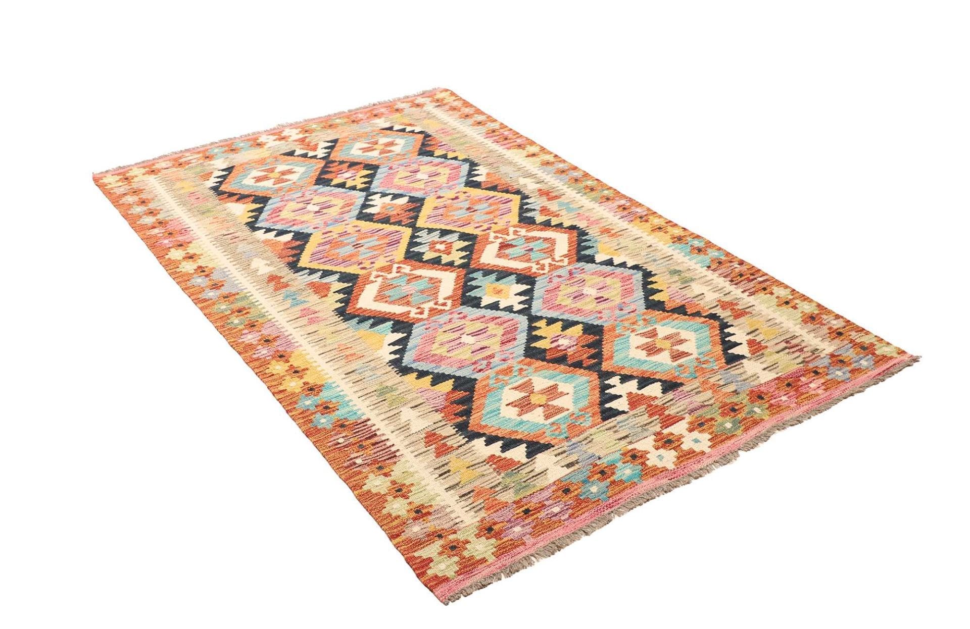 Hand-Woven Wool Kilim Pakistani Rug, 123 × 186 cm