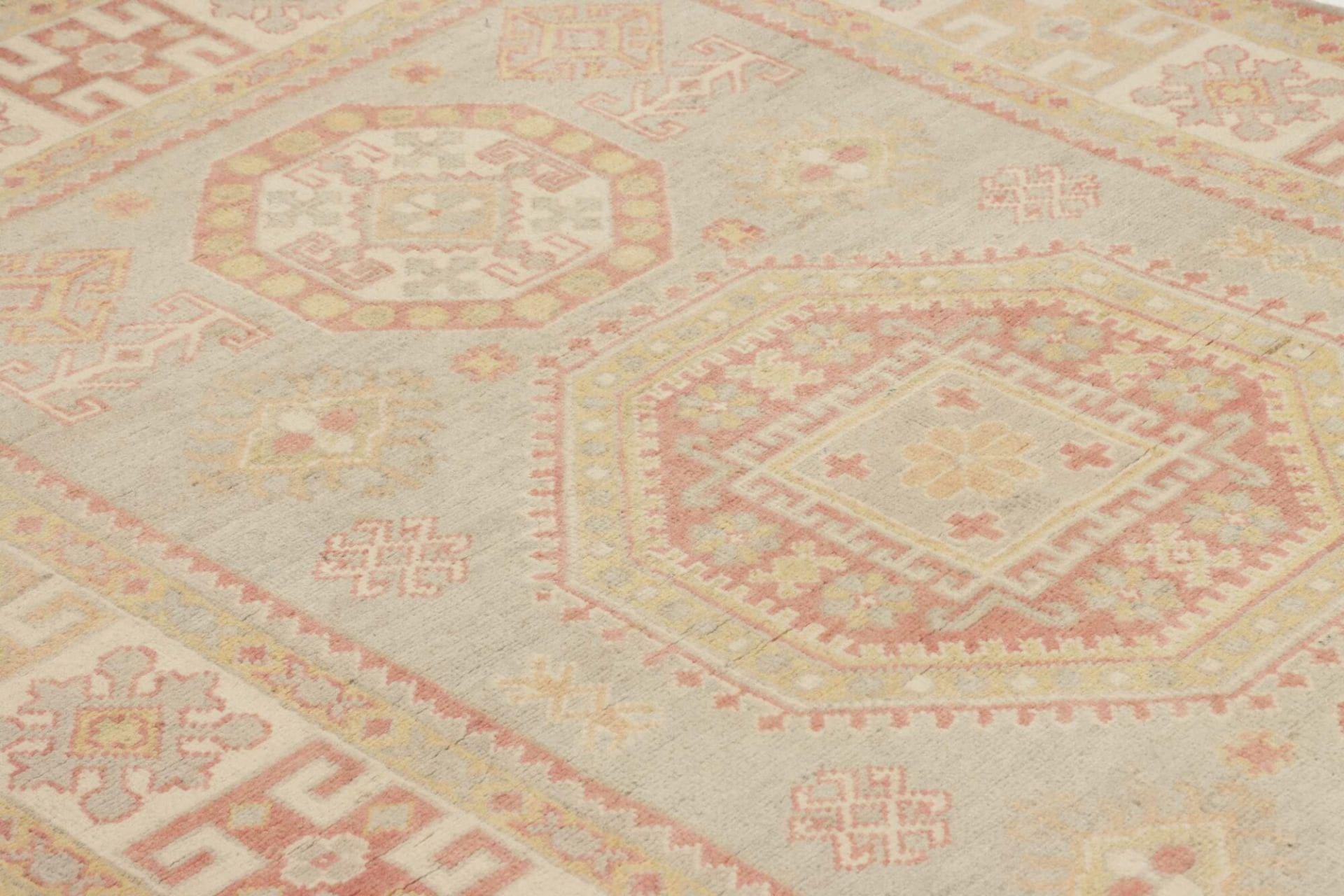 kazak-orientteppich-123-x-172-cm-geometrisches-muster-handgeknupft-6 Kazak Pakistani Rug 123 × 172 cm, Wool, hand-knotted