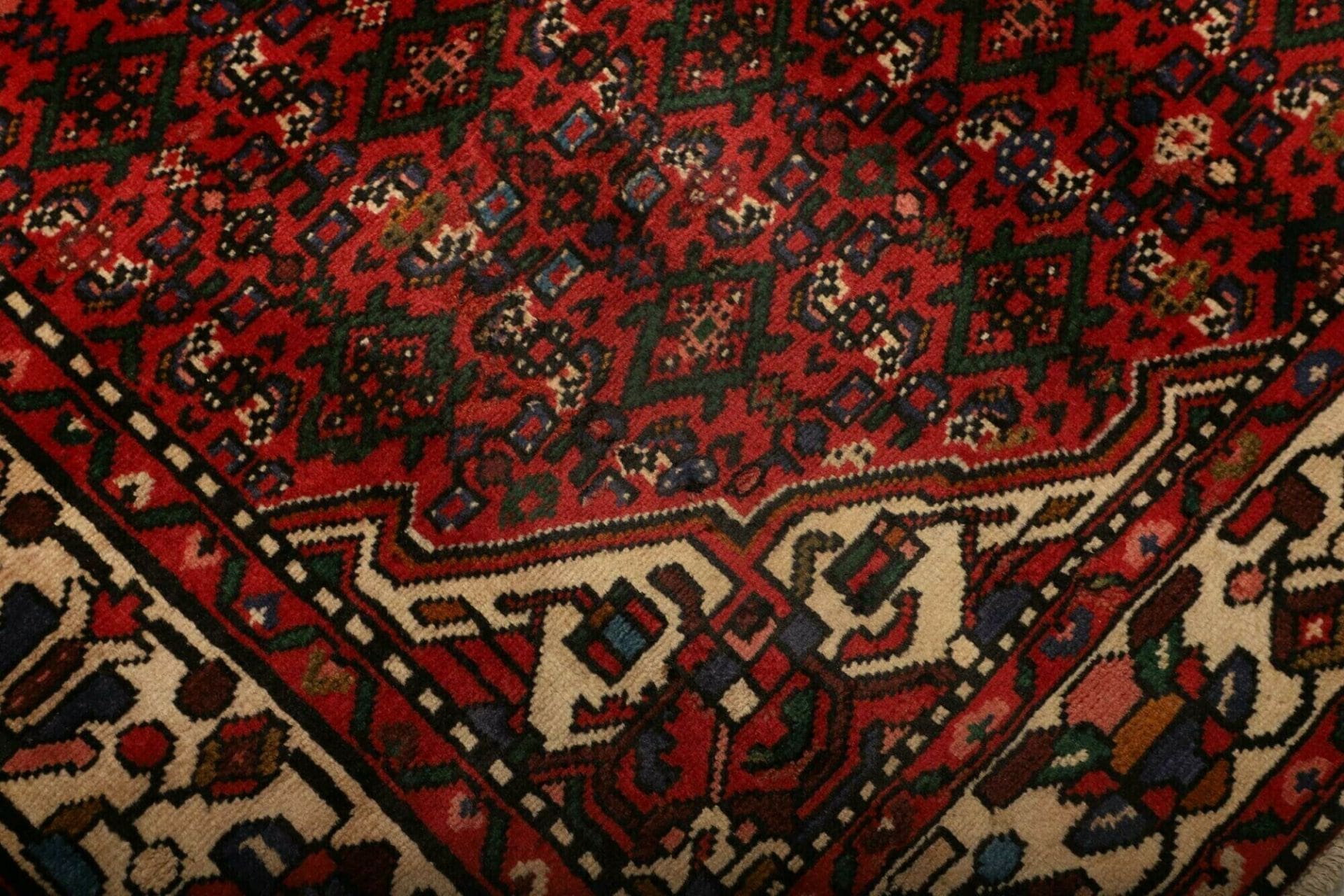 Hand-Knotted Wool Hamadan Herati Persian Rug, 151 × 199 cm