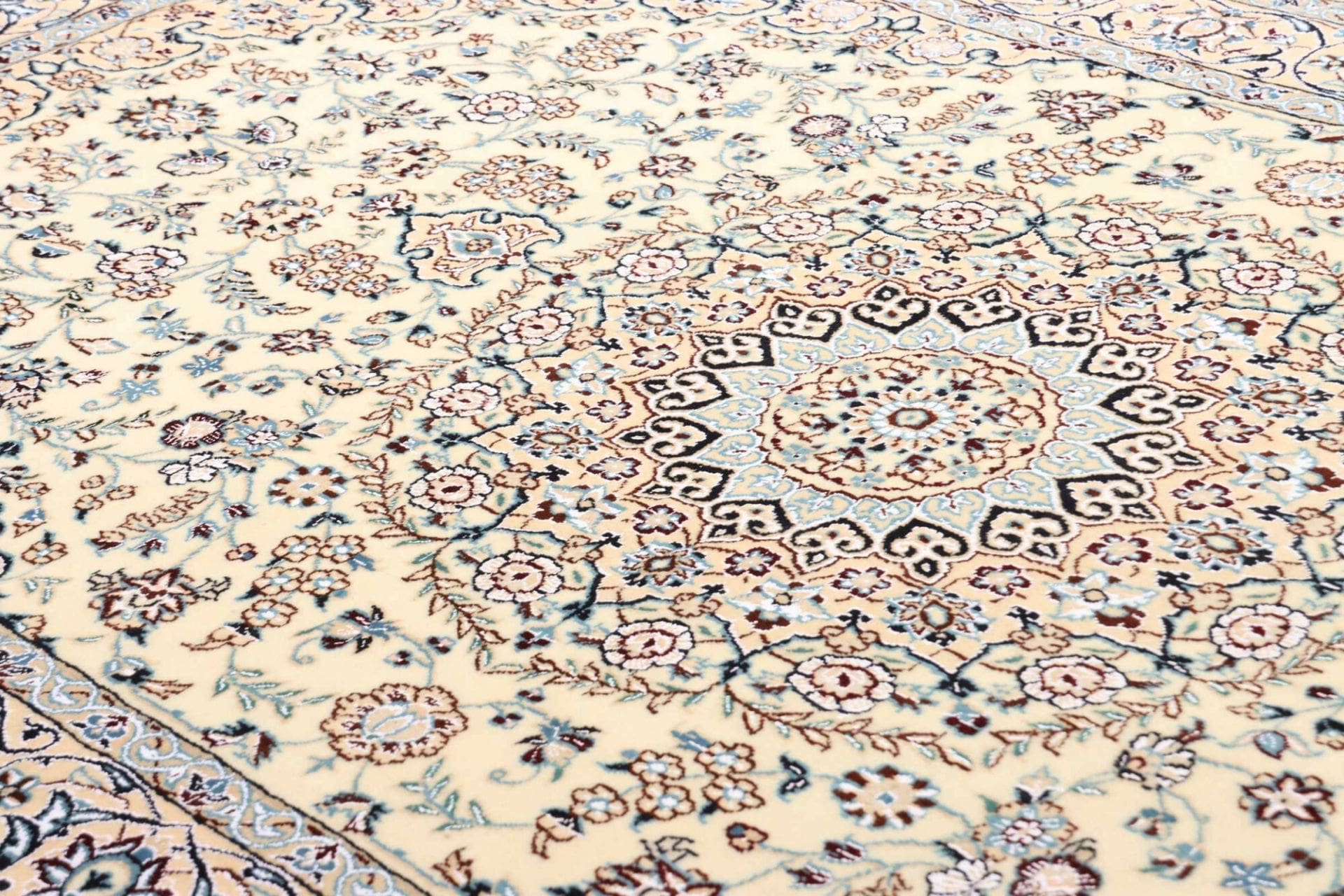nain-teppich-133-x-218cm-florale-muster-handgeknupft-perserteppich-7 Nain Persian Rug — hand-knotted, 133 × 218 cm, Wool