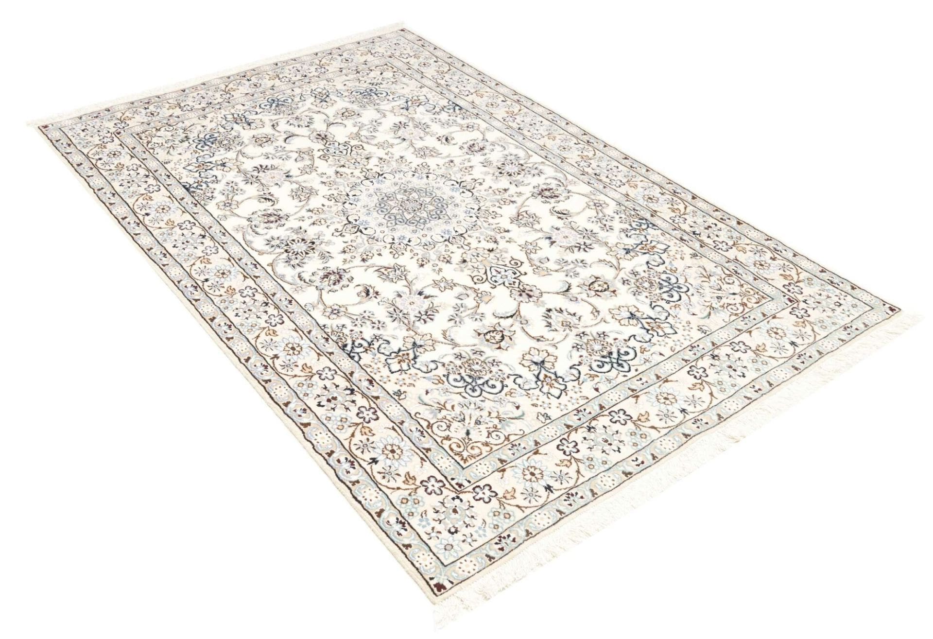 Hand-Knotted Wool Nain Persian Rug, 131 × 202 cm