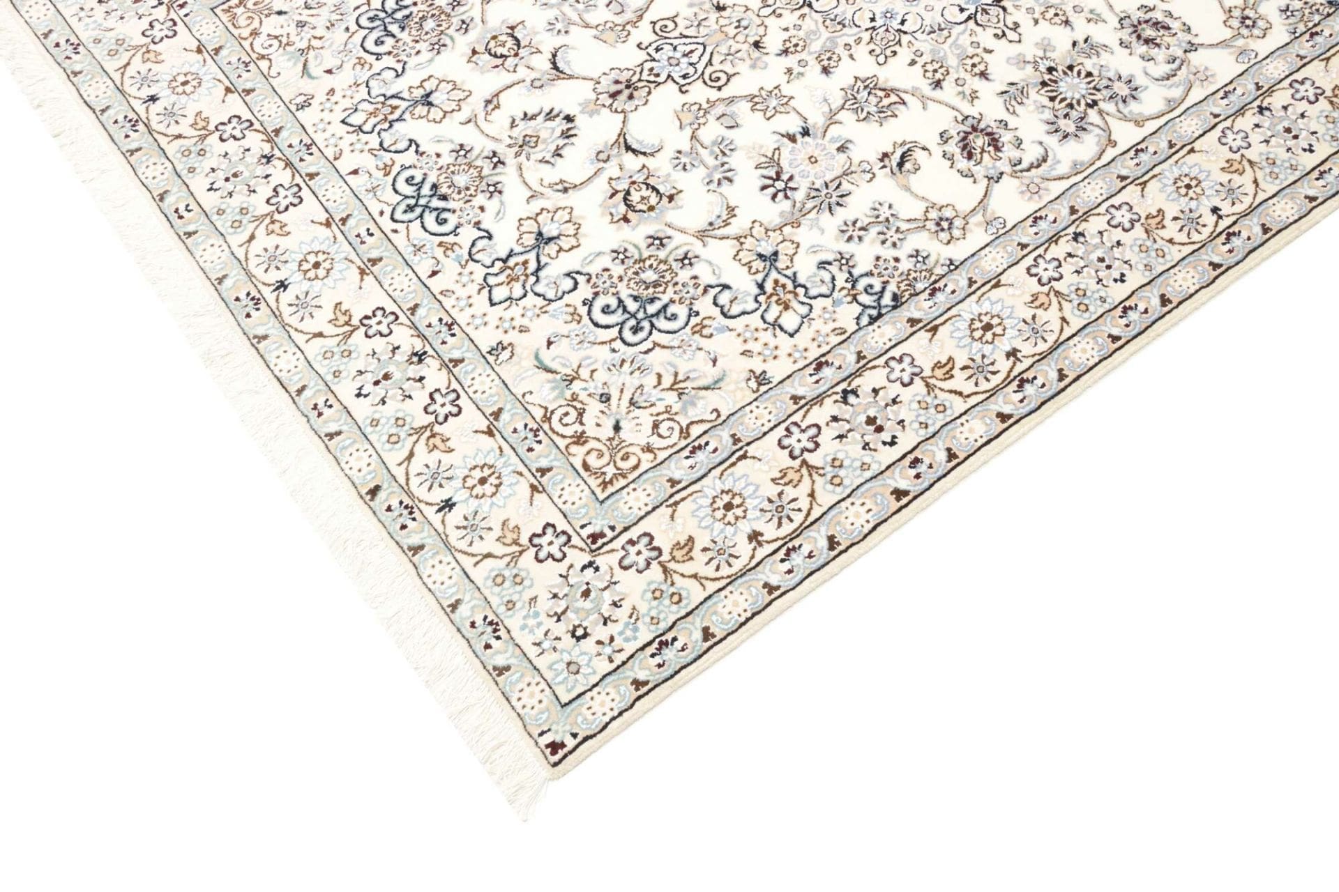 Hand-Knotted Wool Nain Persian Rug, 131 × 202 cm