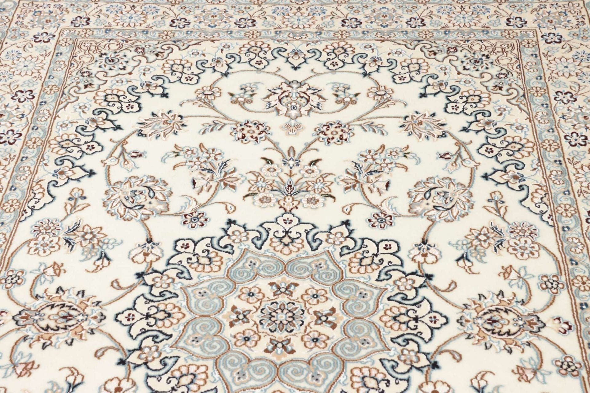 nain-teppich-139-x-217-cm-florale-muster-handgeknupft-perserteppich-8 Nain Persian Rug 139 × 217 cm, Wool, hand-knotted