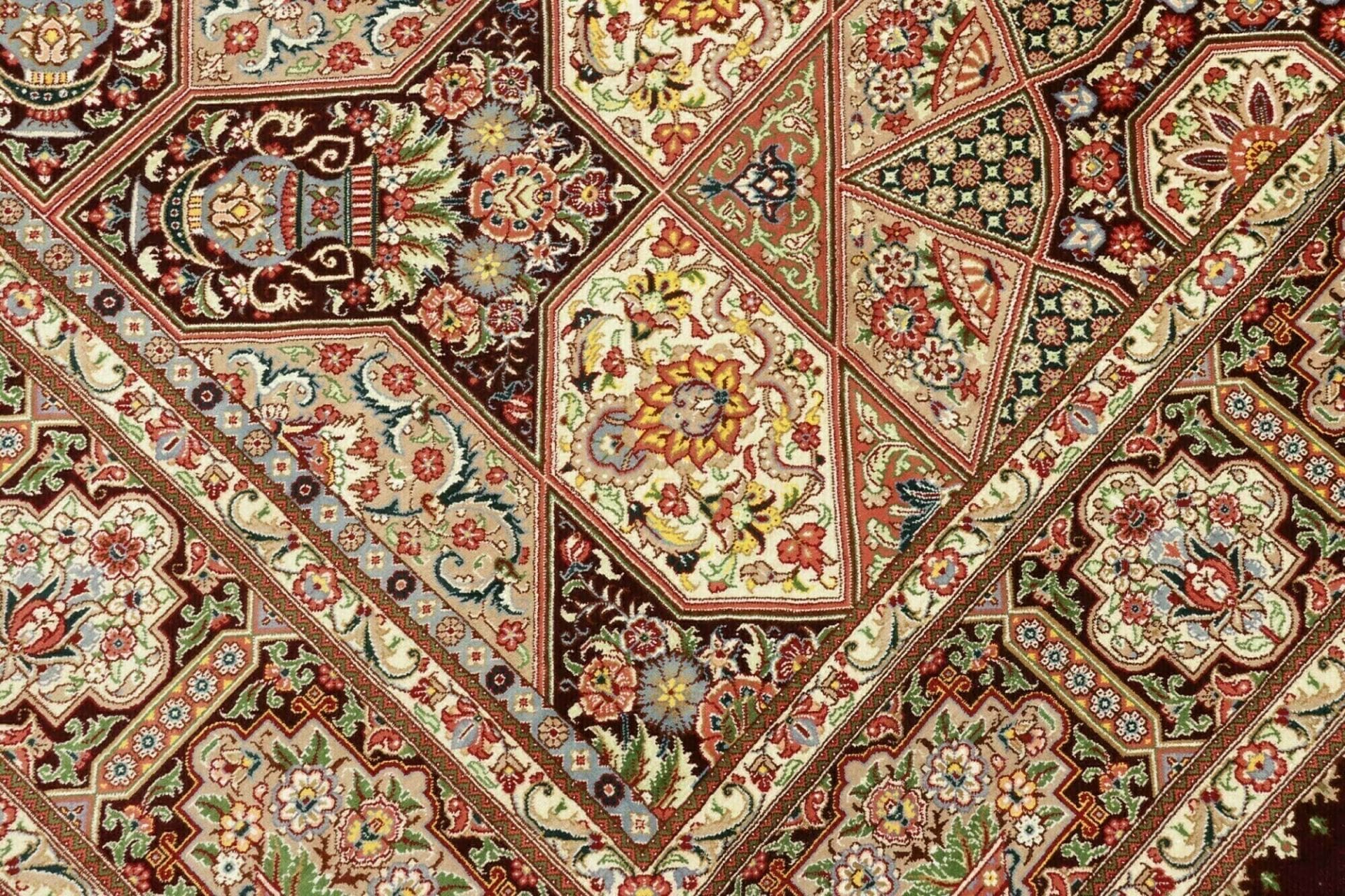 Hand-Knotted Silk Qom Persian Rug, 136 × 200 cm