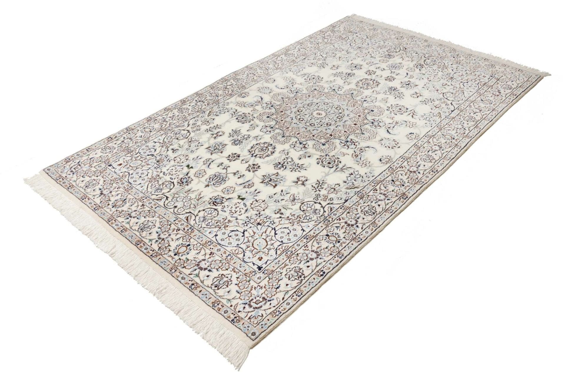 Hand-Knotted Wool Nain Persian Rug, 136 × 220 cm