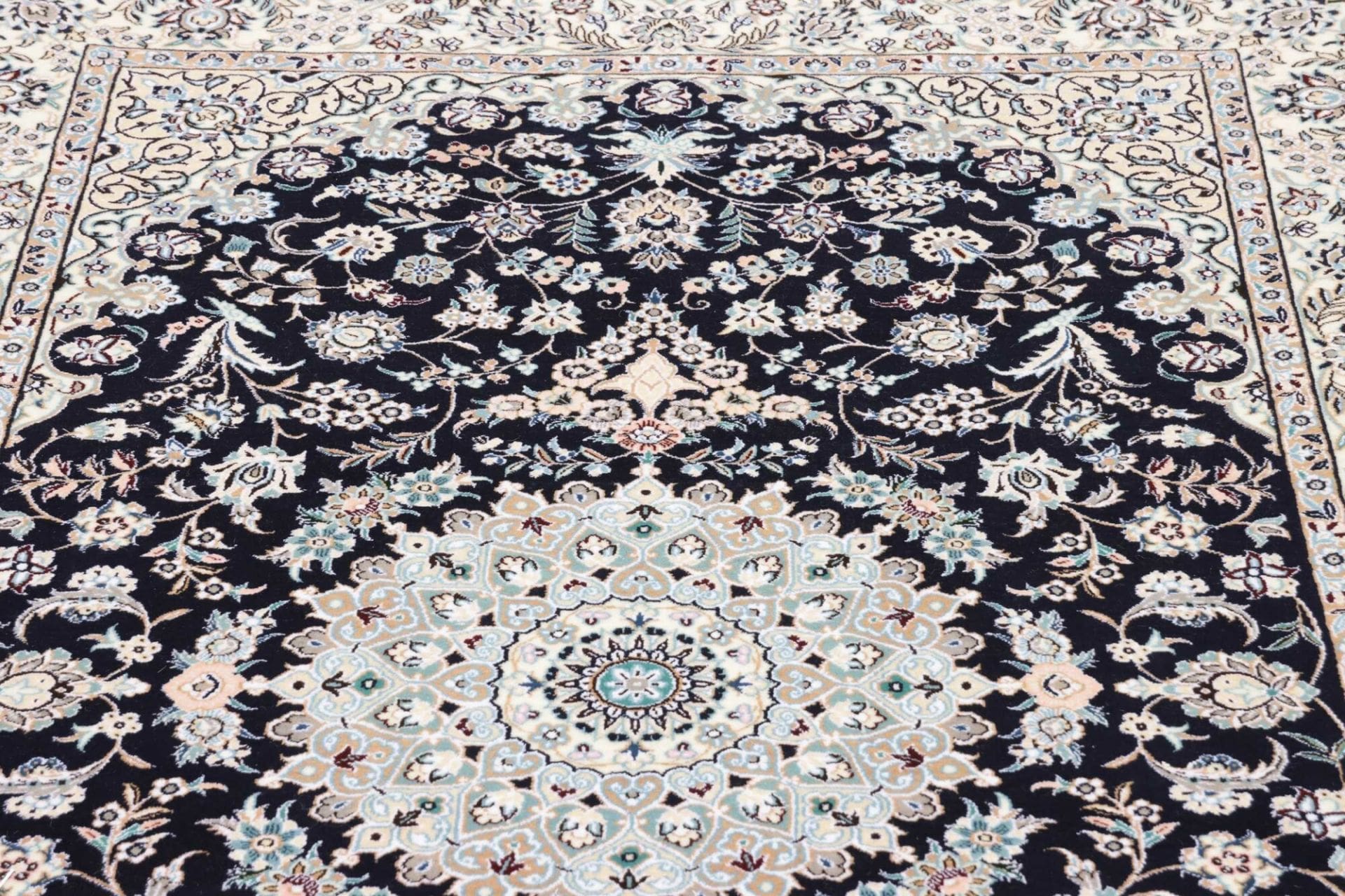 Hand-Knotted Wool Nain Persian Rug, 128 × 190 cm