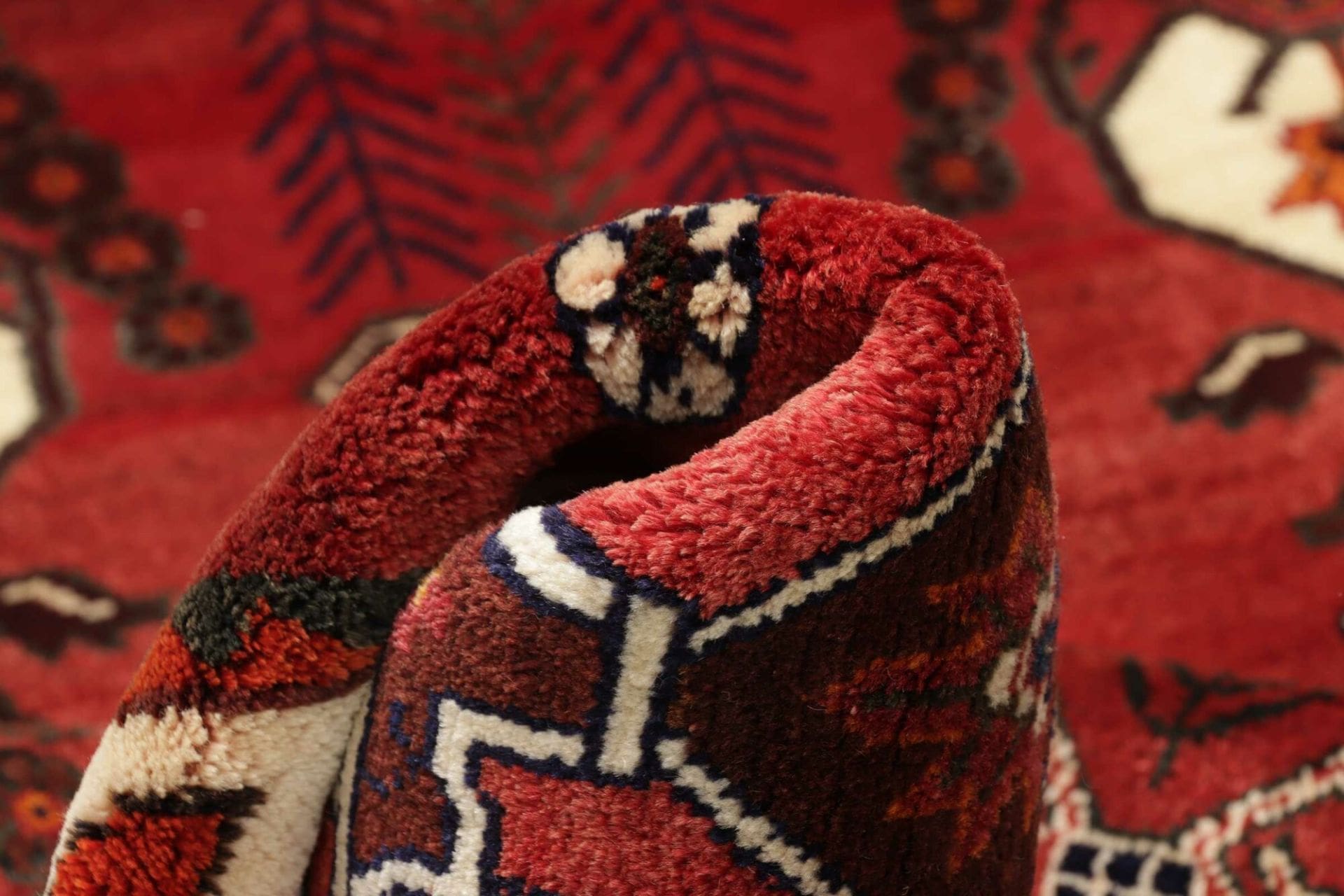 Qashqai Persian Rug — hand-knotted, 125 × 210 cm, Wool