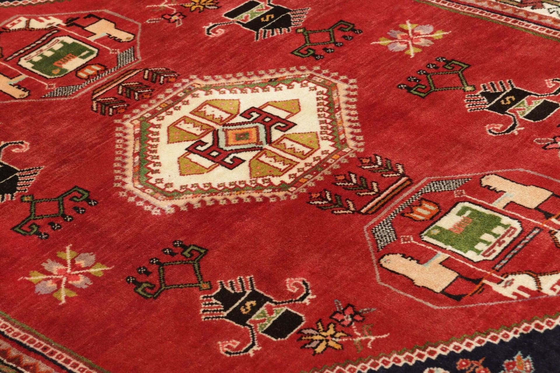 Qashqai Persian Rug — hand-knotted, 125 × 174 cm, Wool