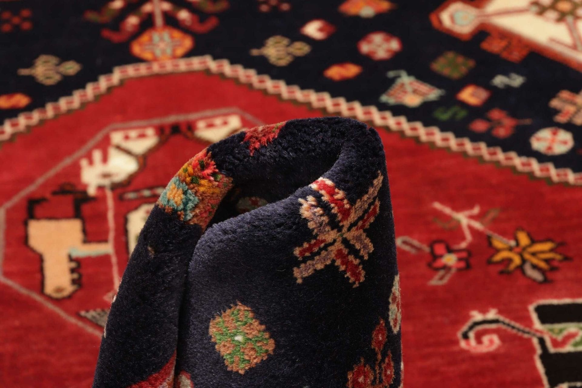 Qashqai Persian Rug — hand-knotted, 125 × 174 cm, Wool