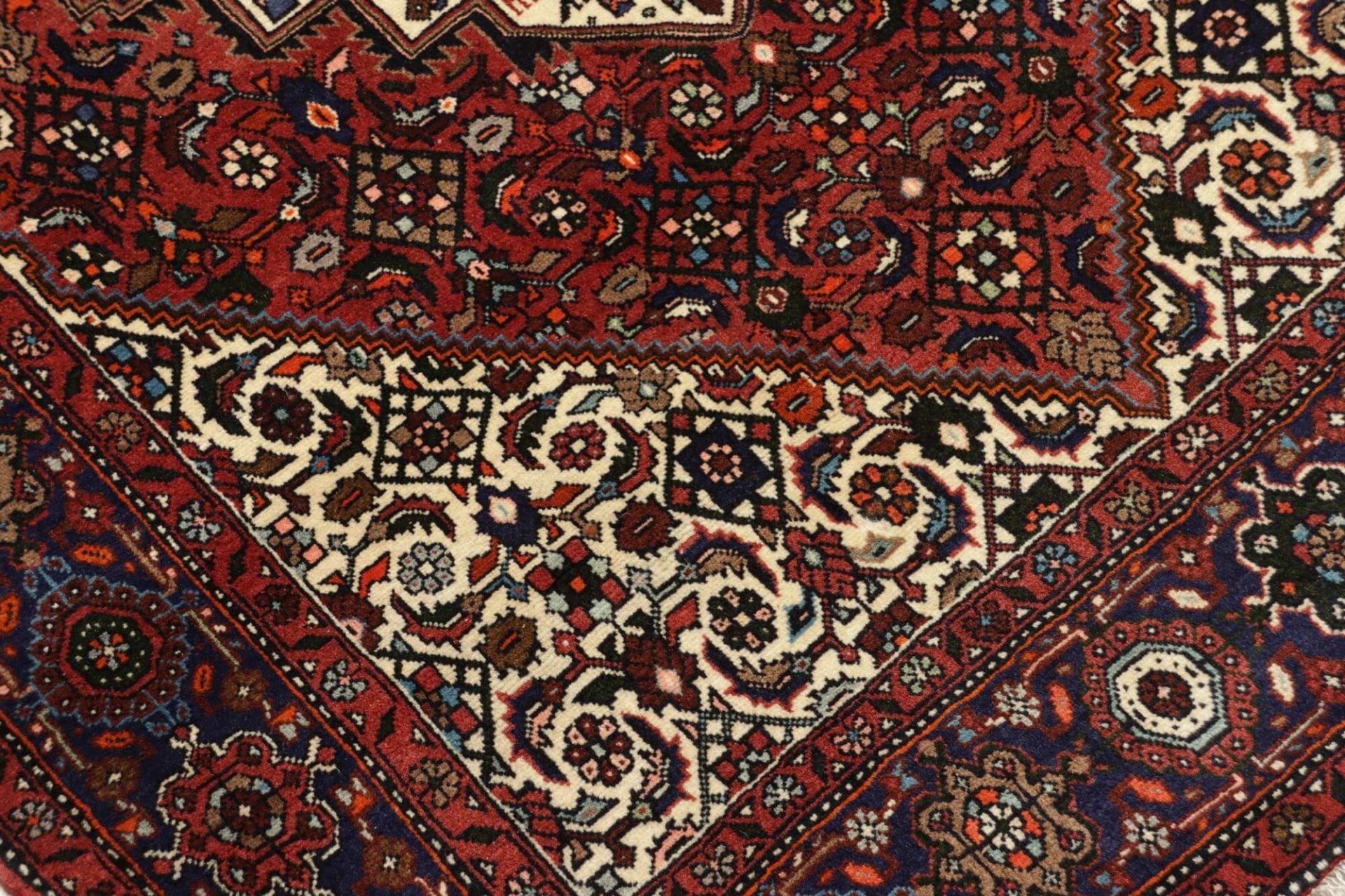 Persian Rug — hand-knotted, 128 × 188 cm, Wool