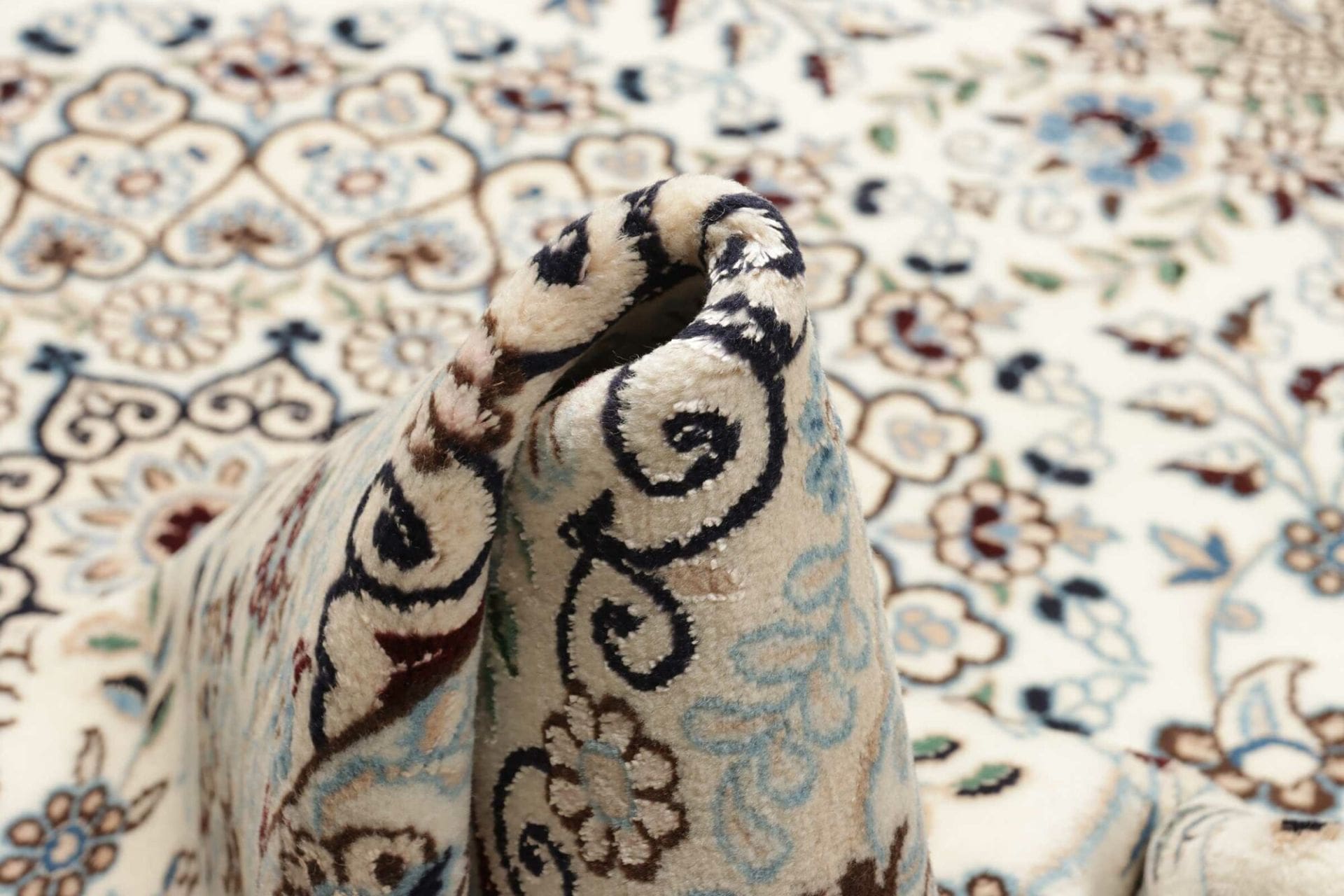 Nain Persian Rug 133 × 213 cm, Wool, hand-knotted