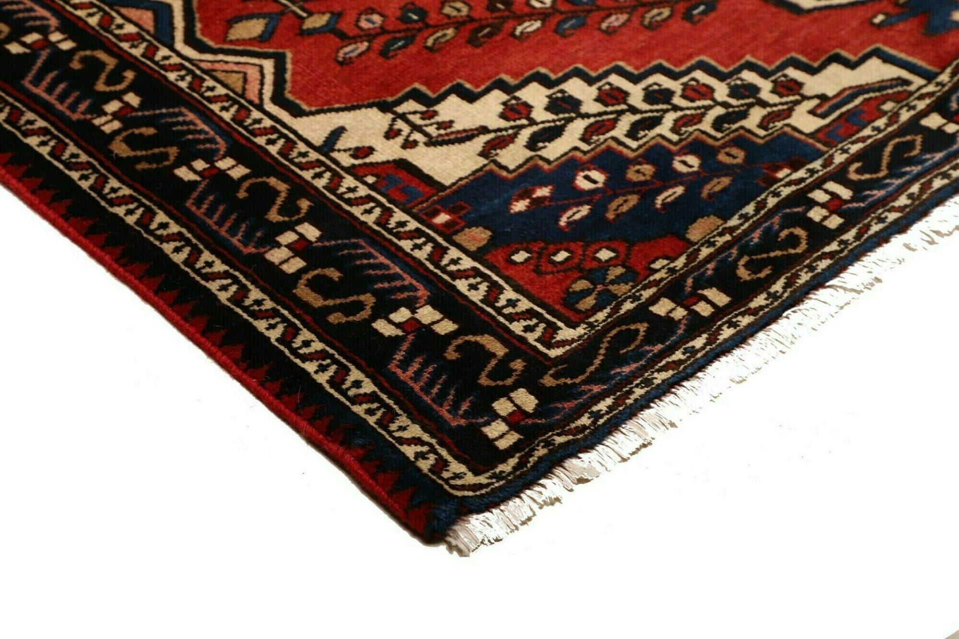 Hamadan Persian Rug 153 × 201 cm, Wool, hand-knotted