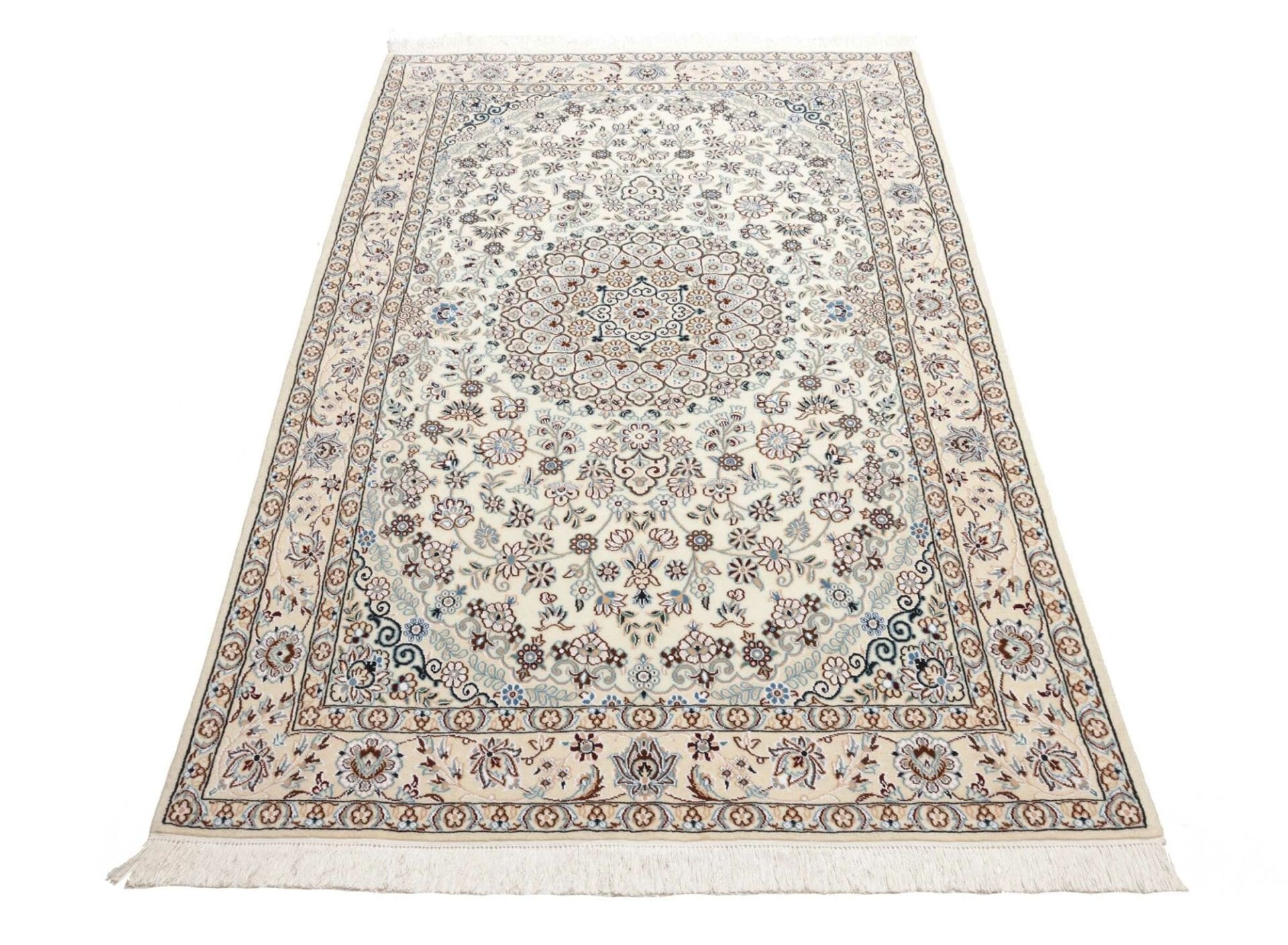 Hand-Knotted Wool Nain Persian Rug, 133 × 215 cm