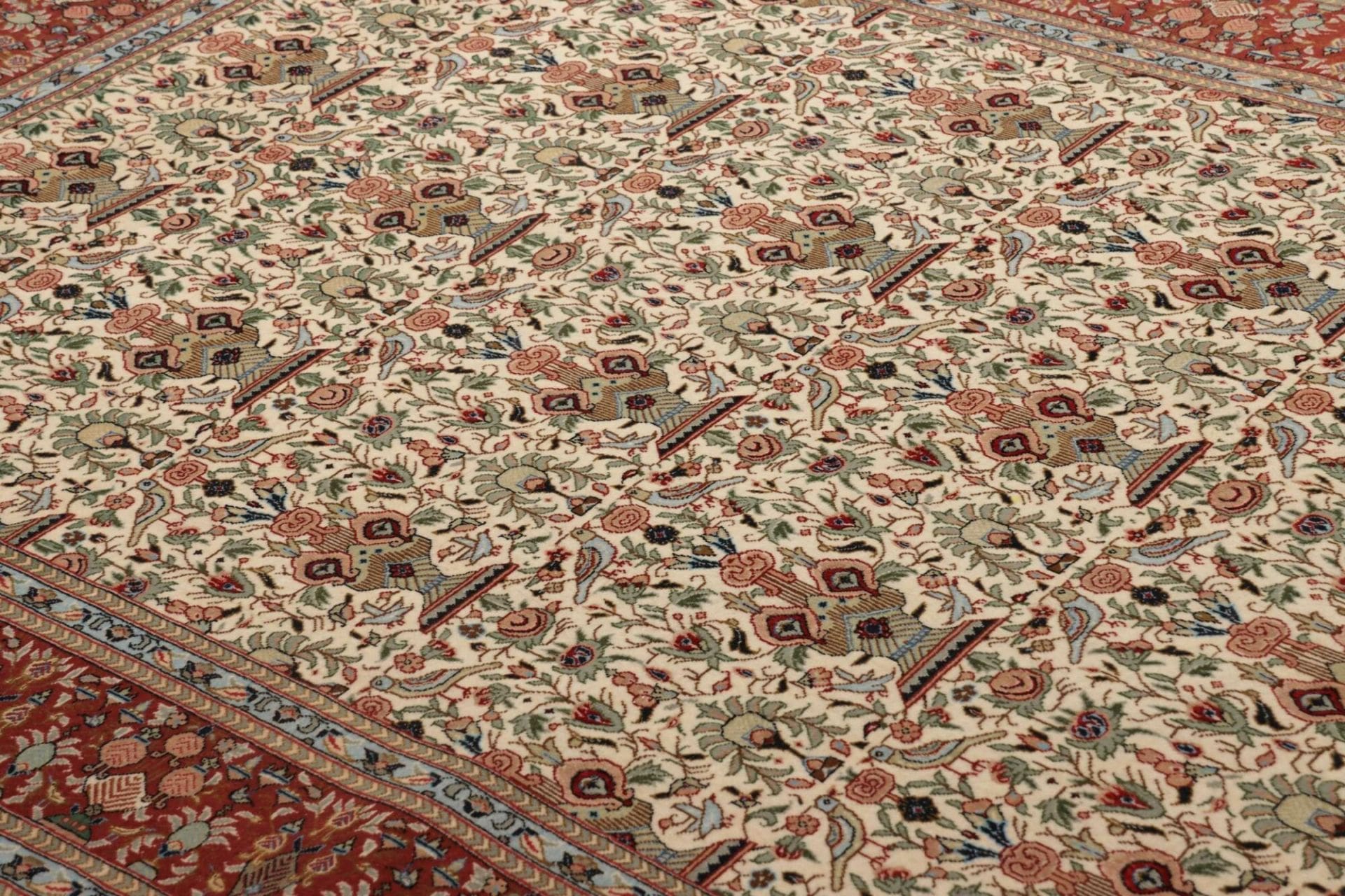 Isfahan Persian Rug — hand-knotted, 138 × 211 cm, Wool