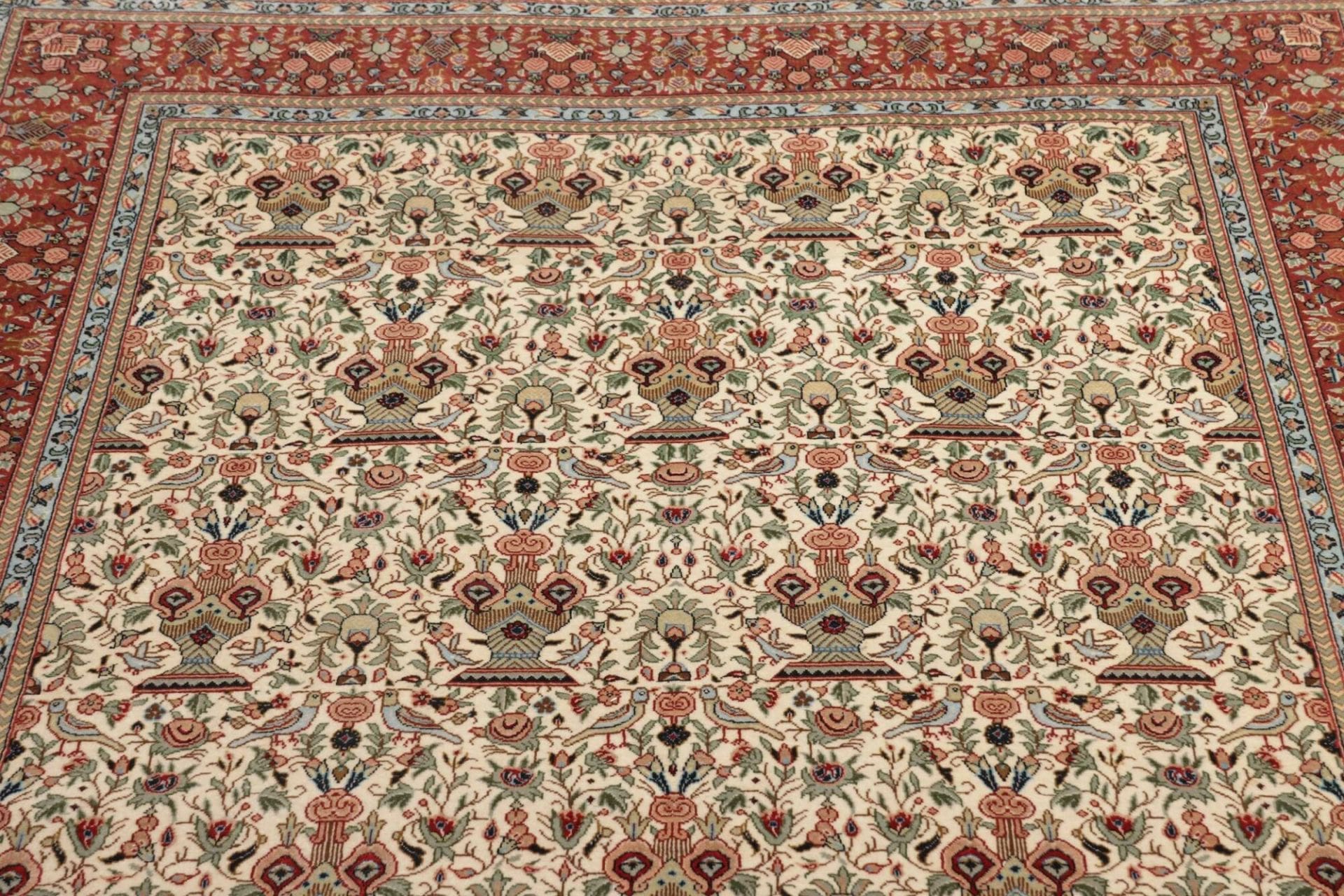 Isfahan Persian Rug — hand-knotted, 138 × 211 cm, Wool