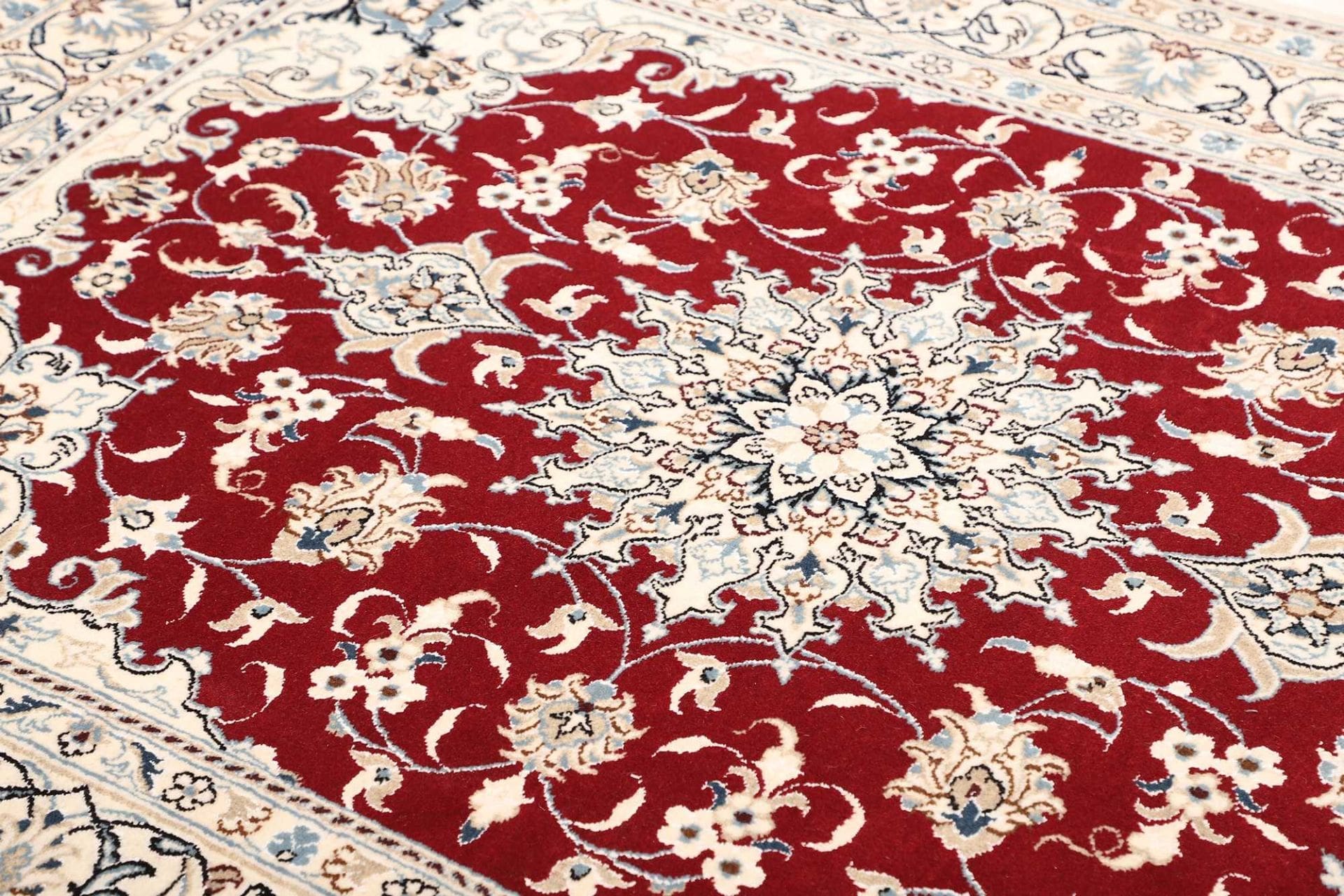 Nain Persian Rug 147 × 198 cm, Wool, hand-knotted