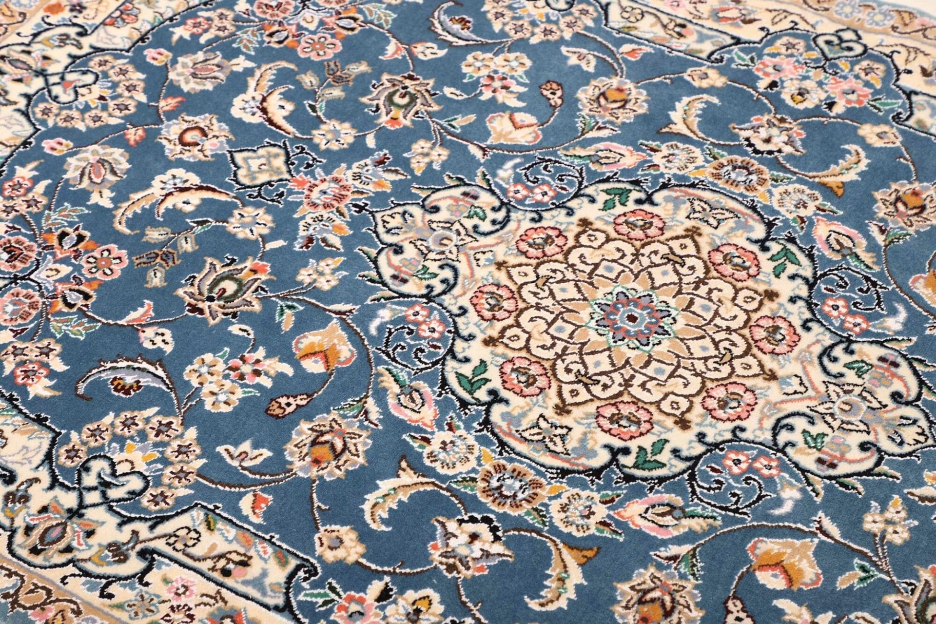 Nain Persian Rug 107 × 156 cm, Wool, hand-knotted