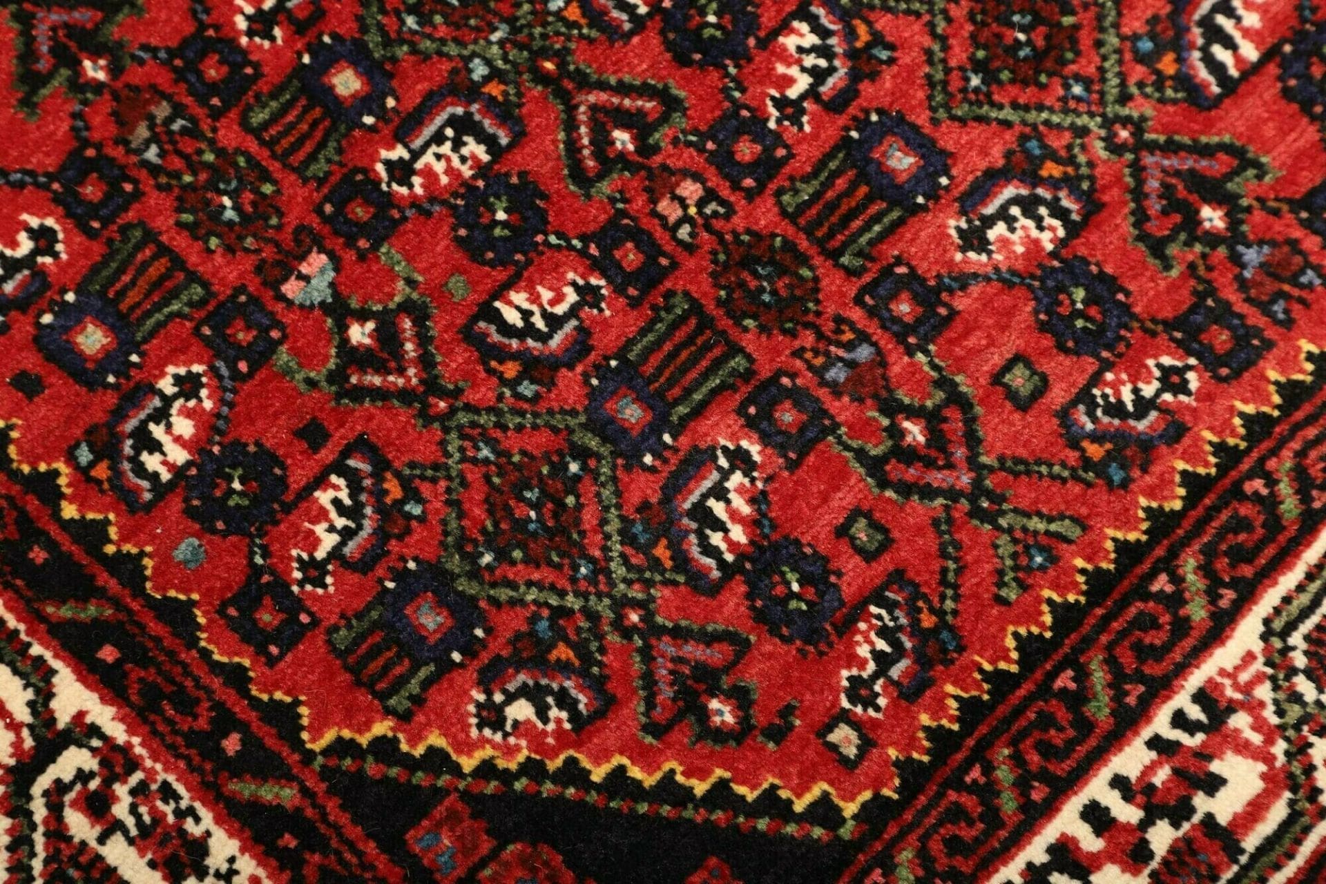 Hamadan Herati Persian Rug — hand-knotted, 107 × 157 cm, Wool