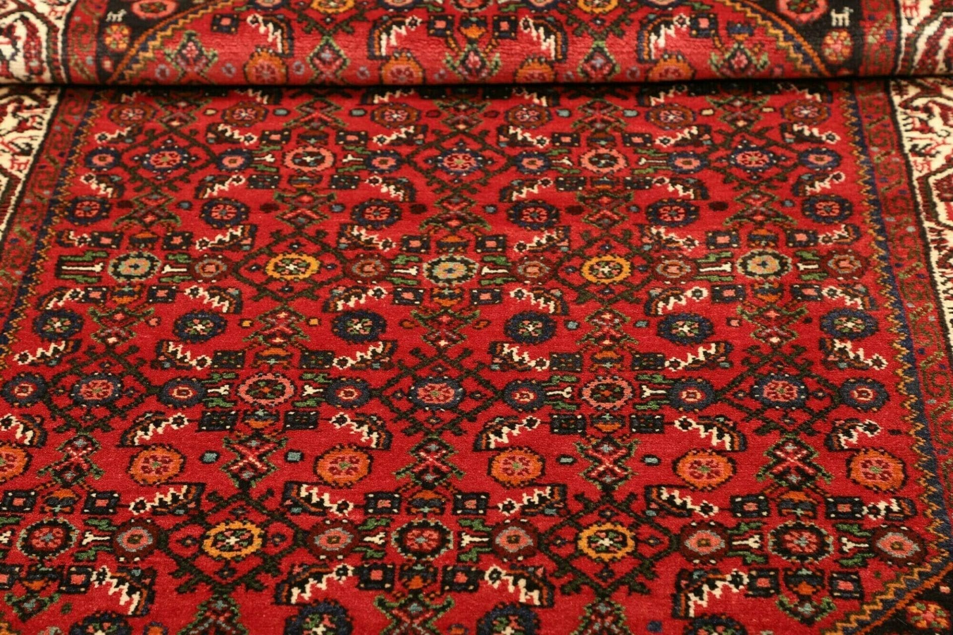 Hand-Knotted Wool Hamadan Herati Persian Rug, 108 × 154 cm