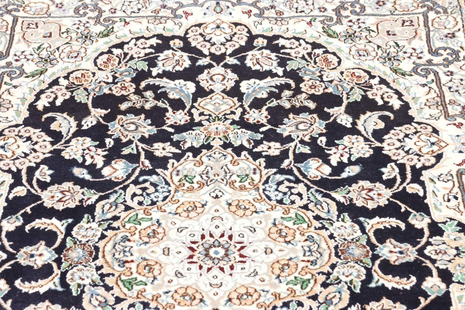 Hand-Knotted Wool Nain Persian Rug, 106 × 153 cm