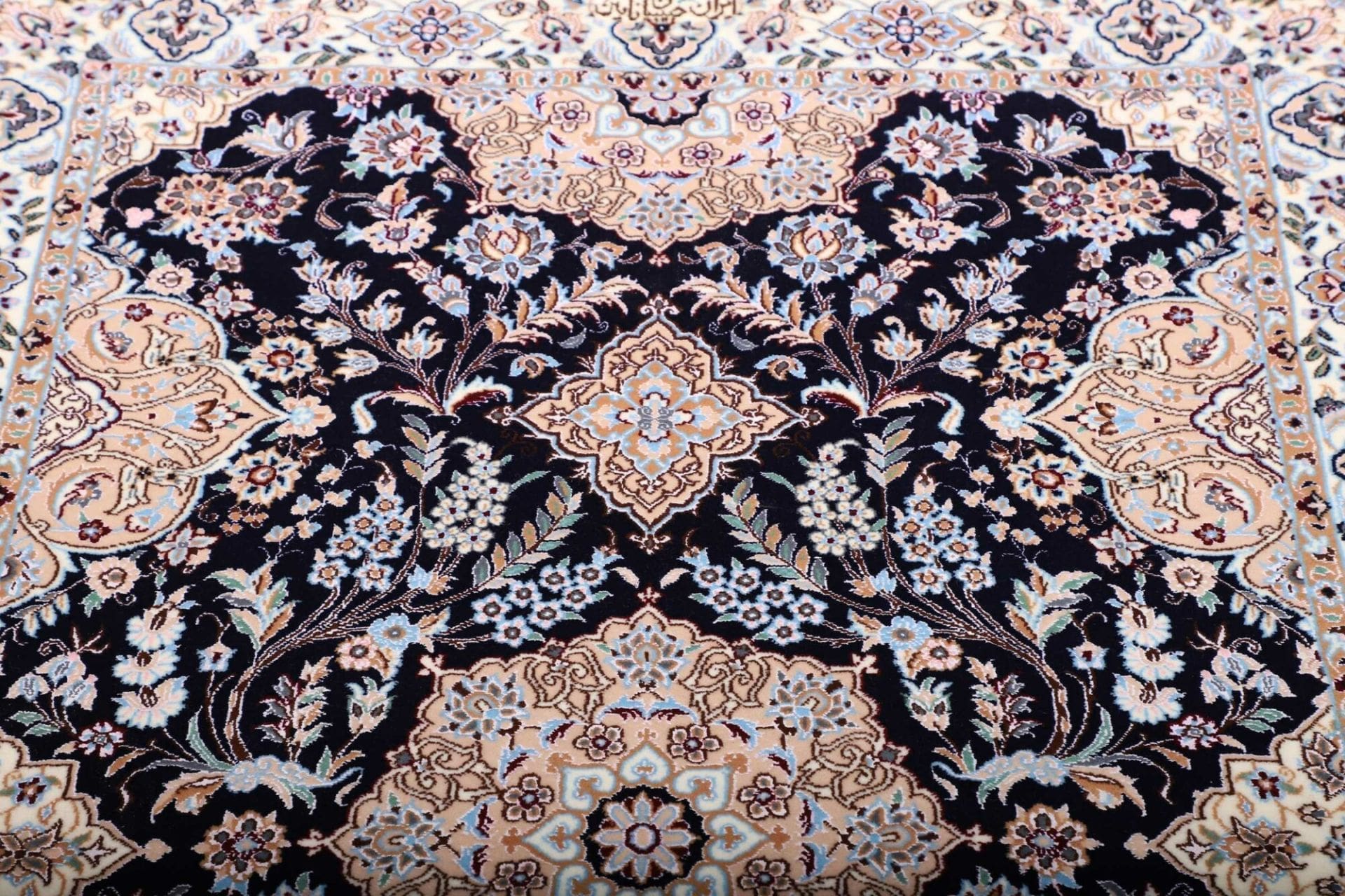 Nain Persian Rug 107 × 158 cm, Wool, hand-knotted