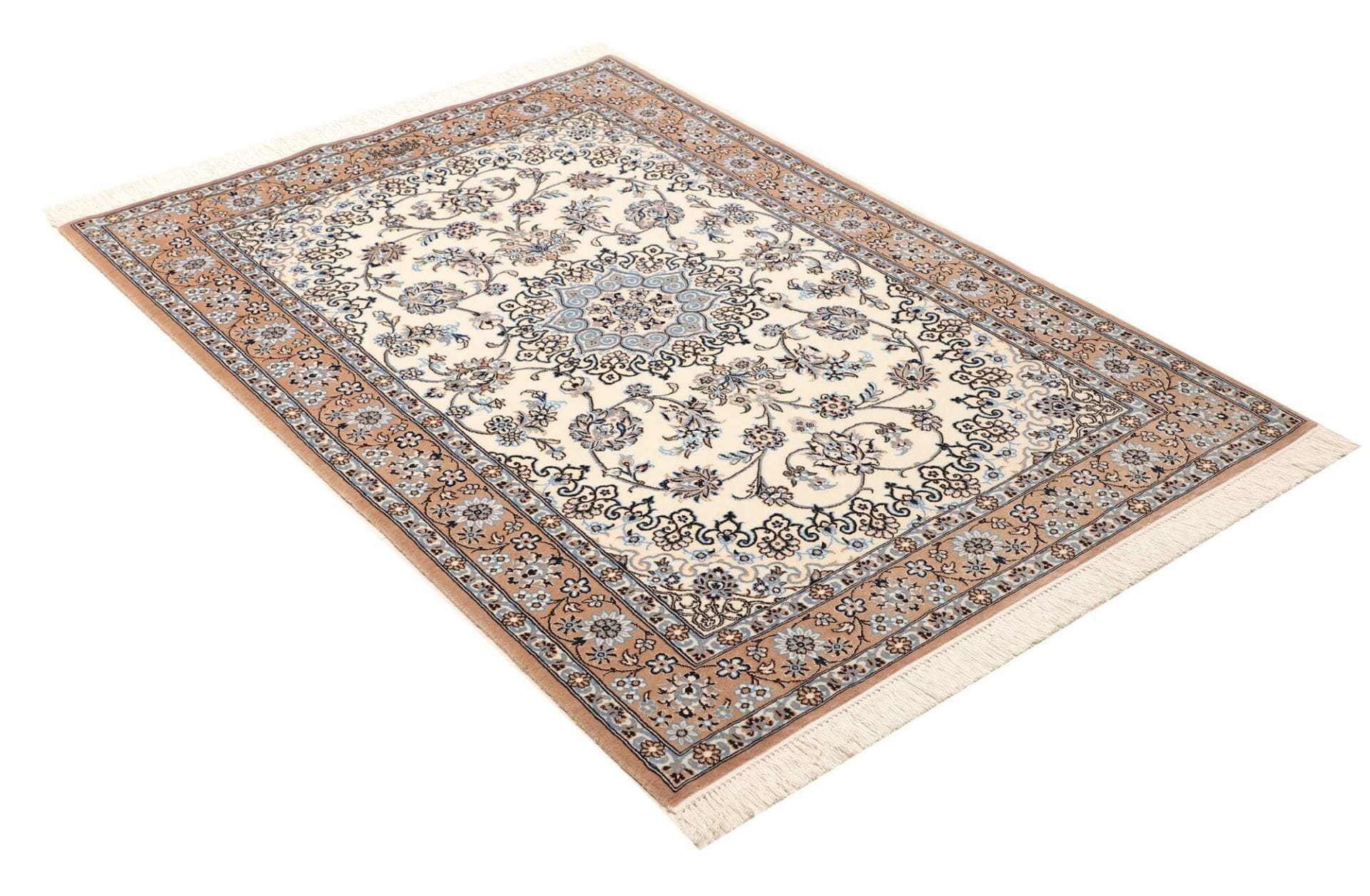 Hand-Knotted Wool Nain Persian Rug, 106 × 150 cm