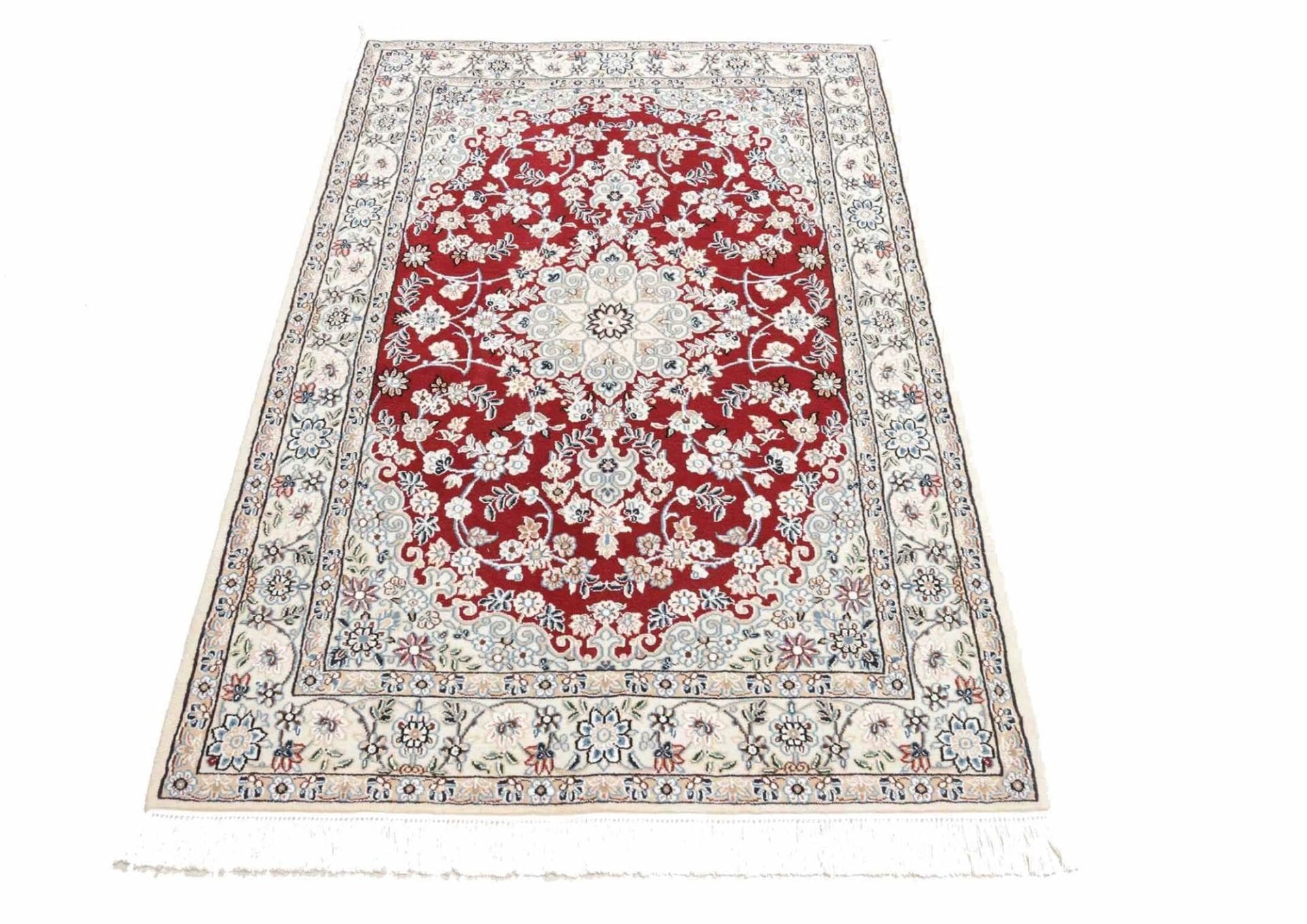 Hand-Knotted Wool Nain Persian Rug, 103 × 152 cm
