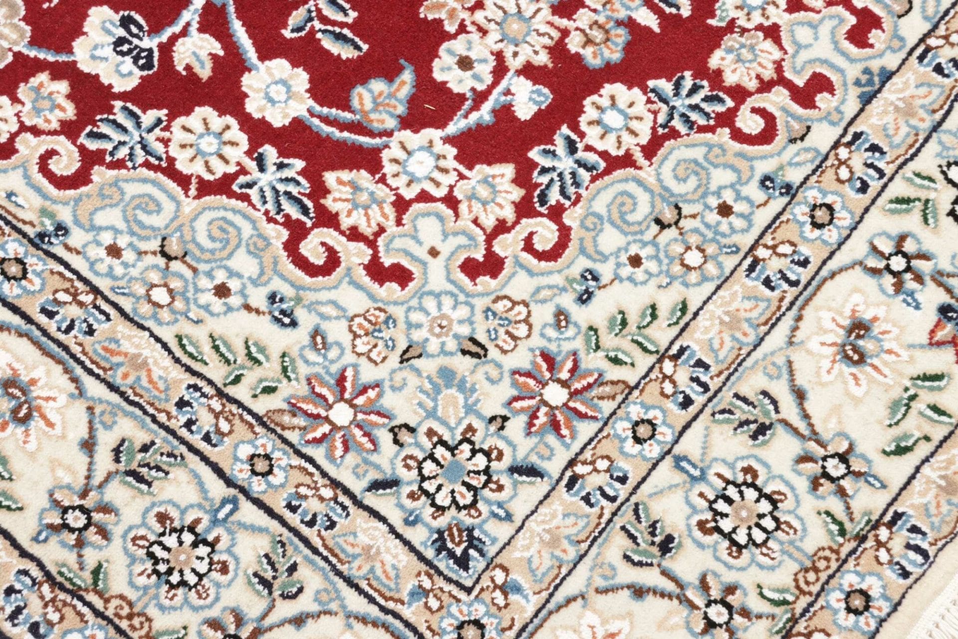 Hand-Knotted Wool Nain Persian Rug, 103 × 152 cm
