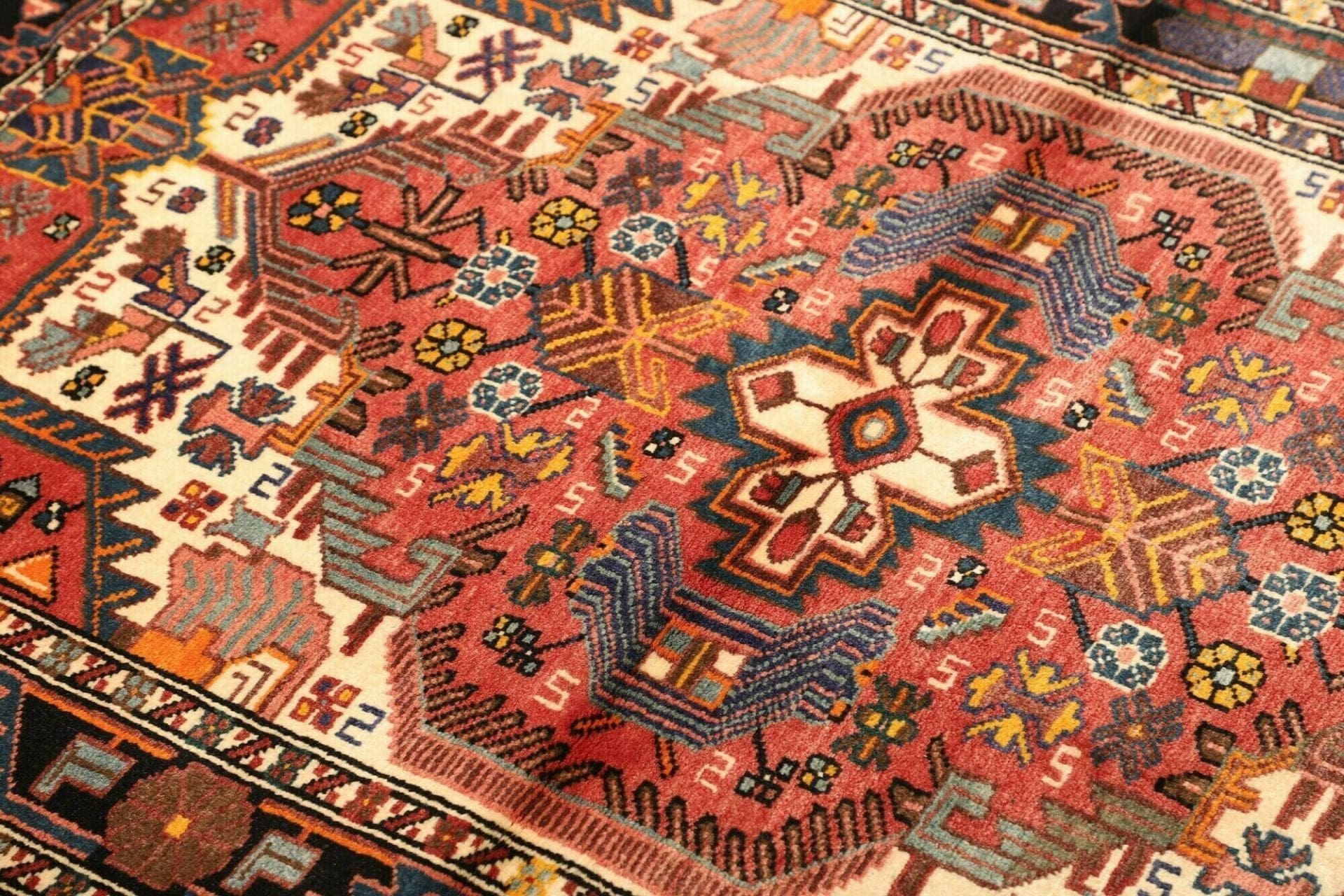 Hamadan Herati Persian Rug 110 × 152 cm, Wool, hand-knotted