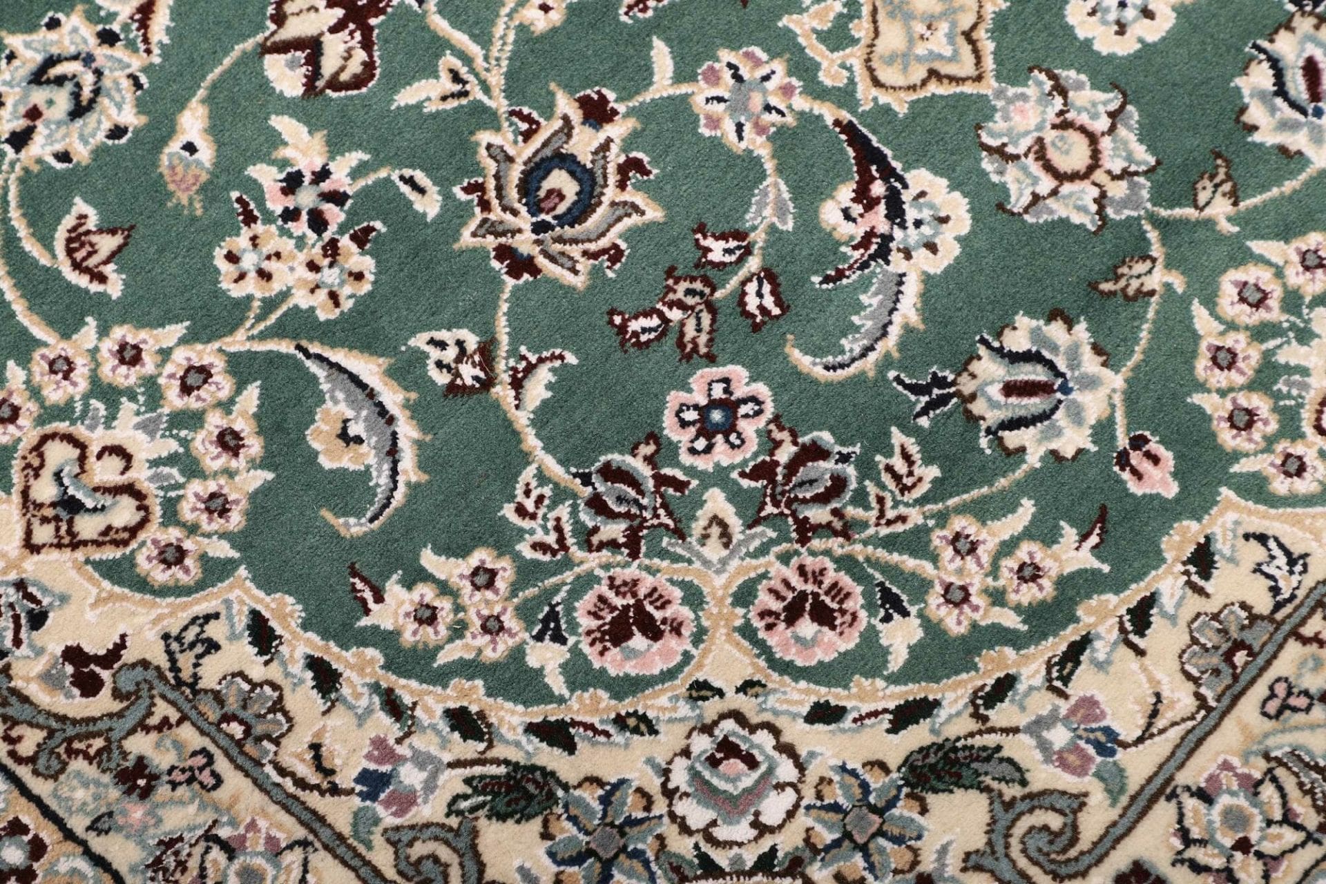 Hand-Knotted Wool Nain Persian Rug, 105 × 151 cm