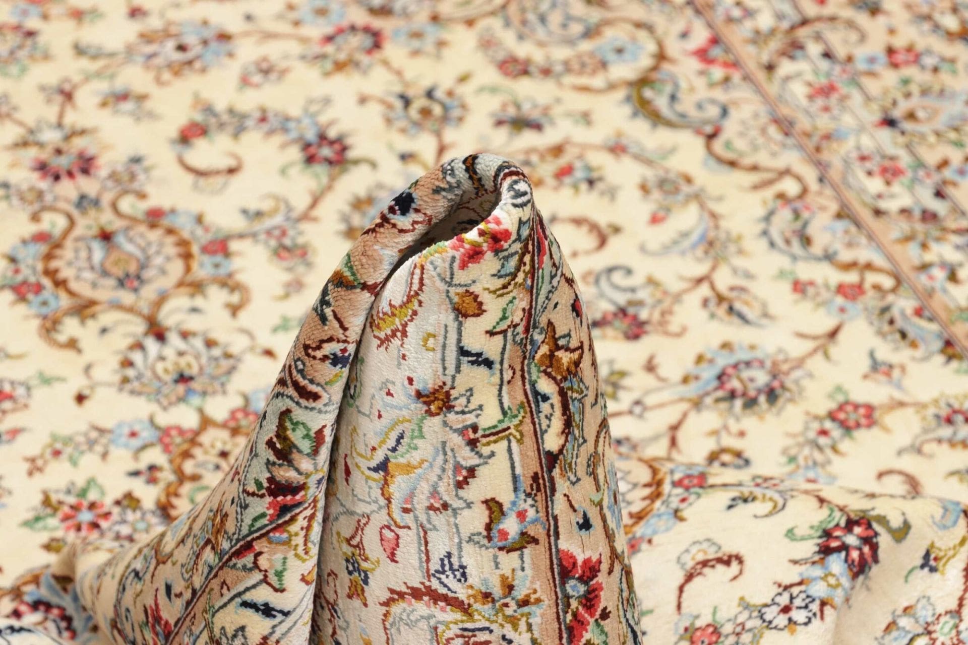 Qom Persian Rug — hand-knotted, 102 × 150 cm, Silk