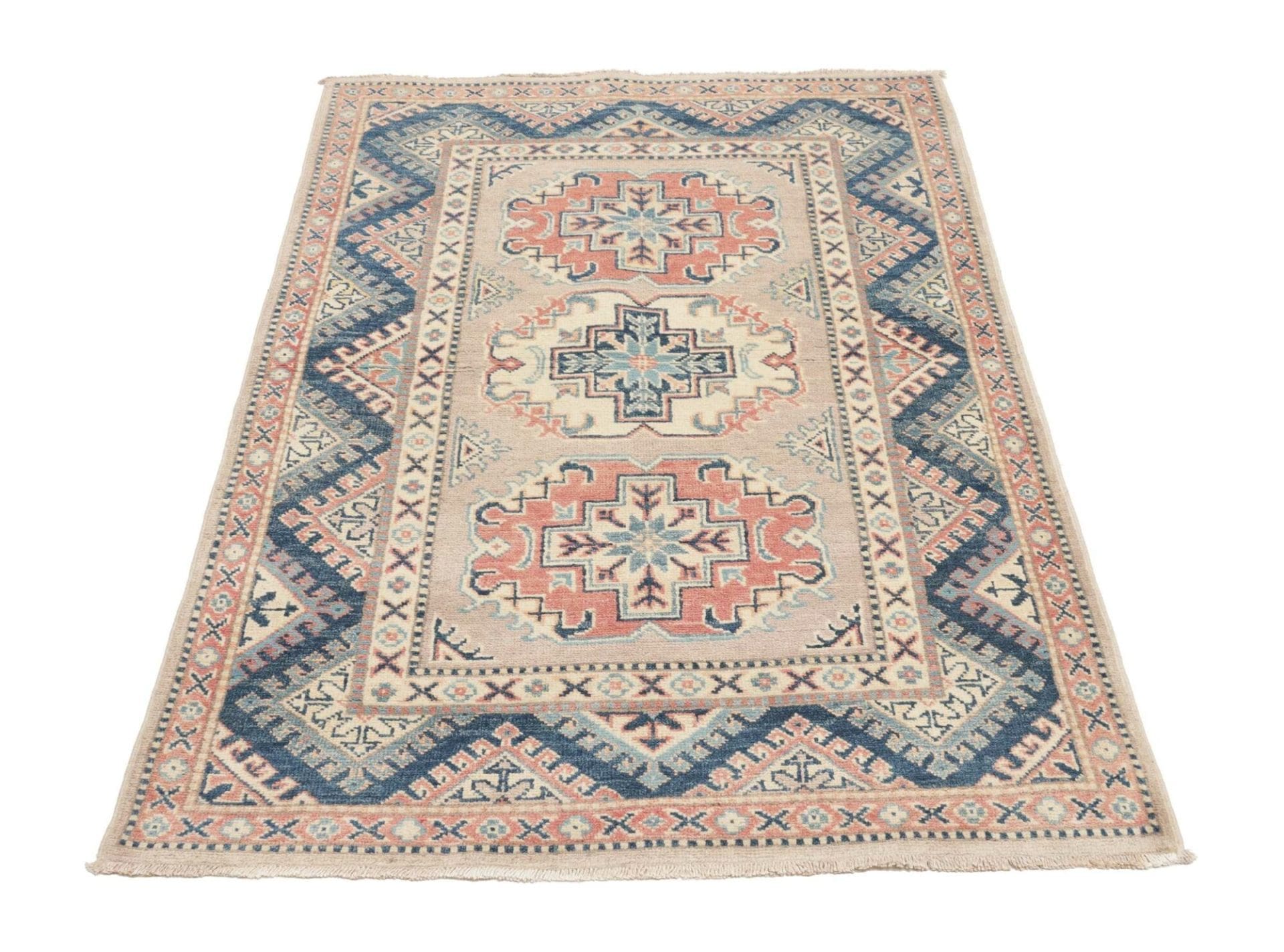 handgeknupfter-kazak-teppich-99-x-141cm-geometrisches-muster-orientteppich-3 Kazak Pakistani Rug — hand-knotted, 99 × 141 cm, Wool