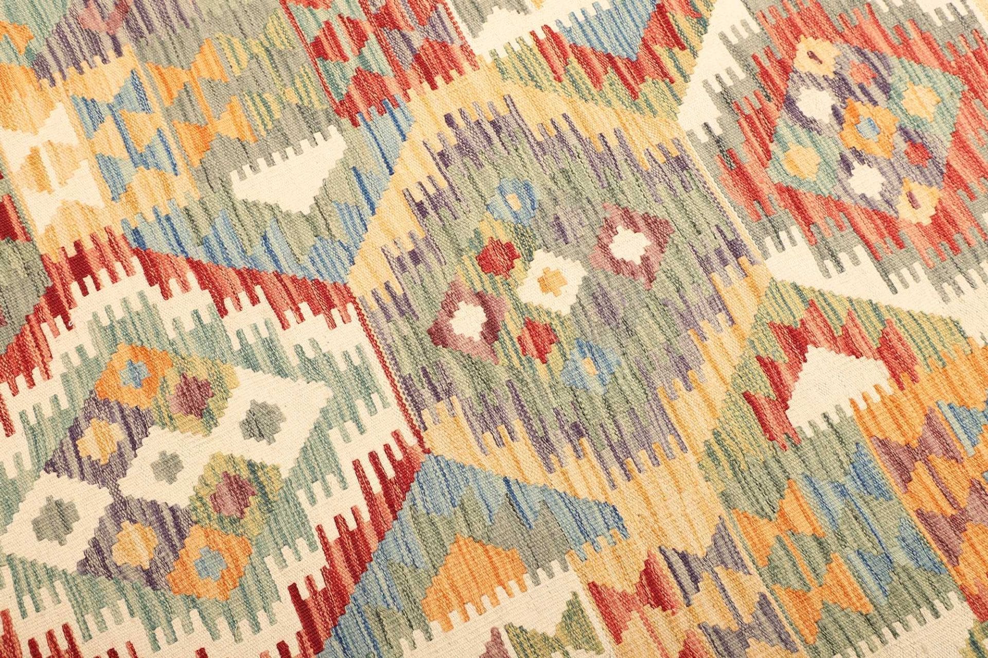 kelim-teppich-106-x-154-cm-handgewebt-rustikales-flair-3 Hand-Woven Wool Kilim Pakistani Rug, 106 × 154 cm