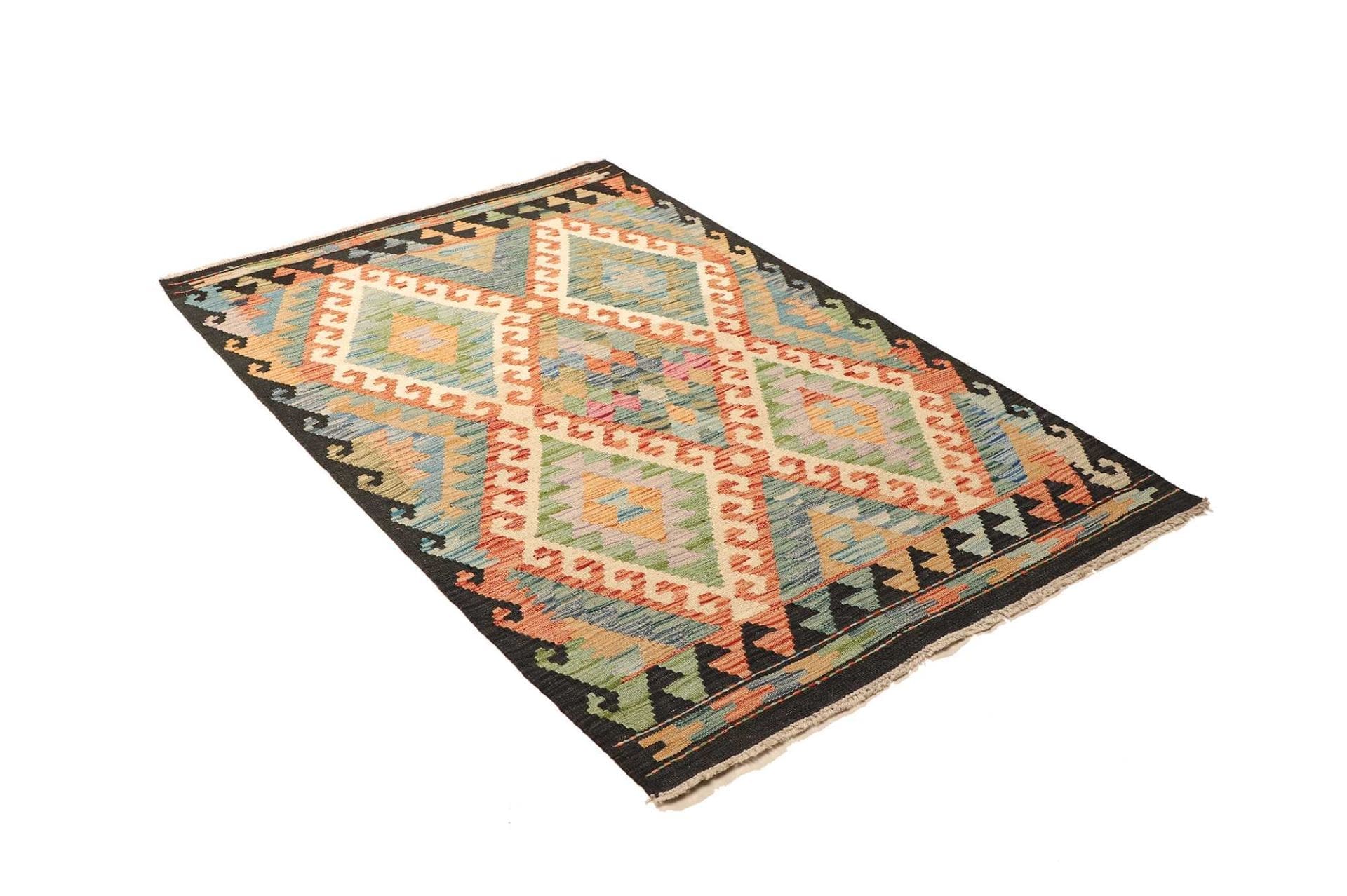 Kilim Pakistani Rug — hand-woven, 106 × 156 cm, Wool
