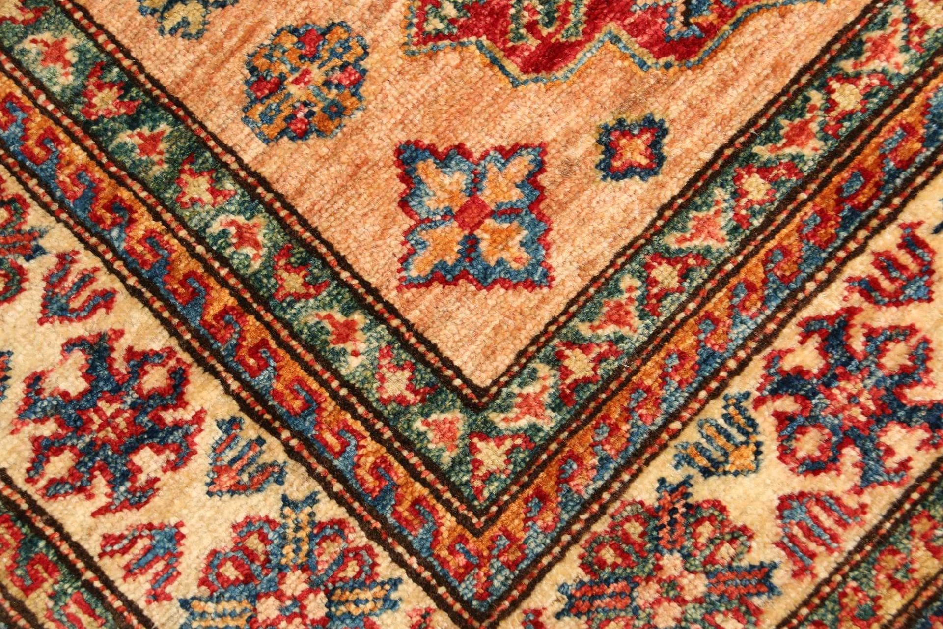 kazak-teppich-98-x-148cm-geometrische-muster-handgeknupft-5 Kazak Pakistani Rug 98 × 148 cm, Wool, hand-knotted